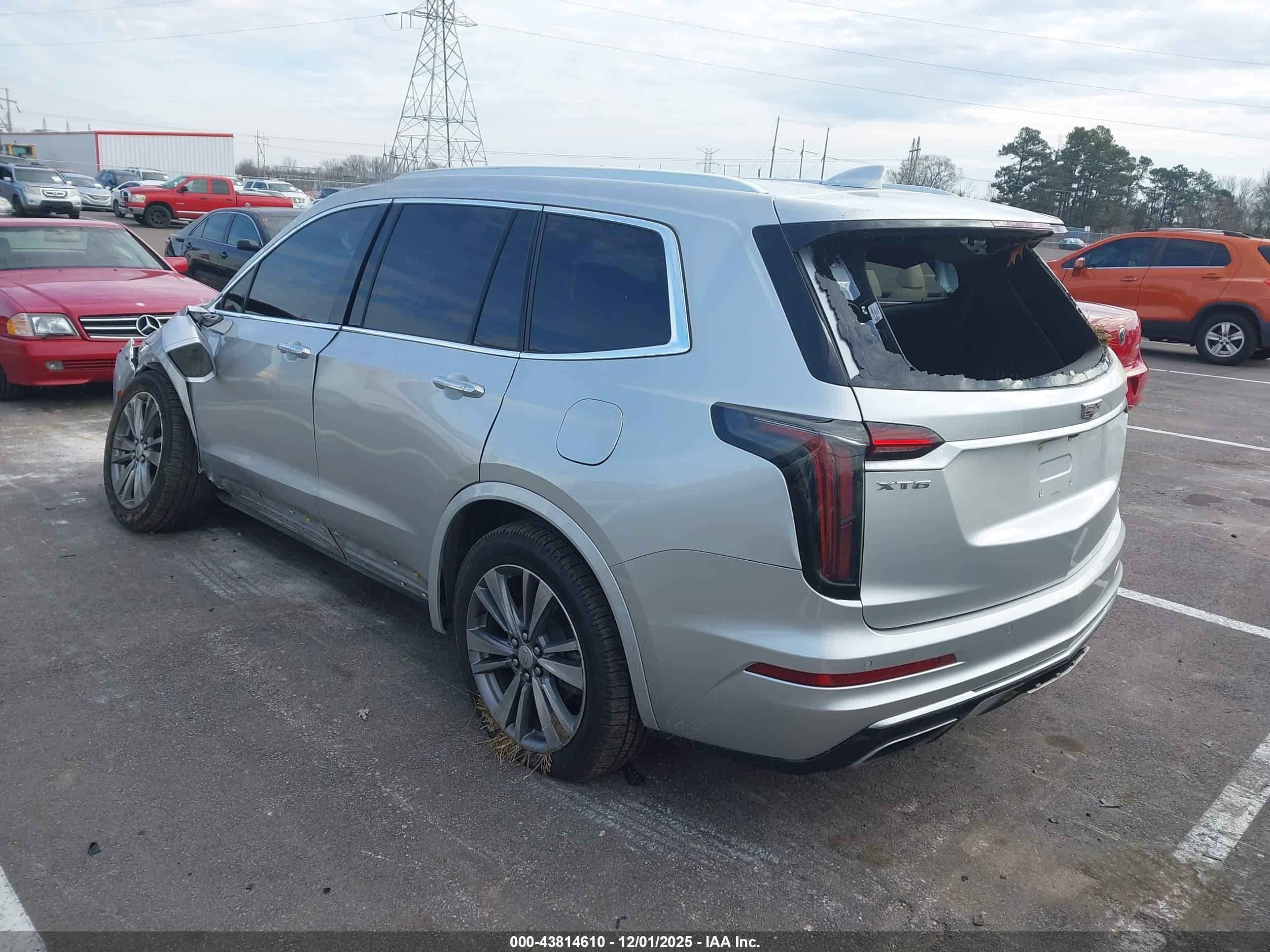 CADILLAC XT6 image 3