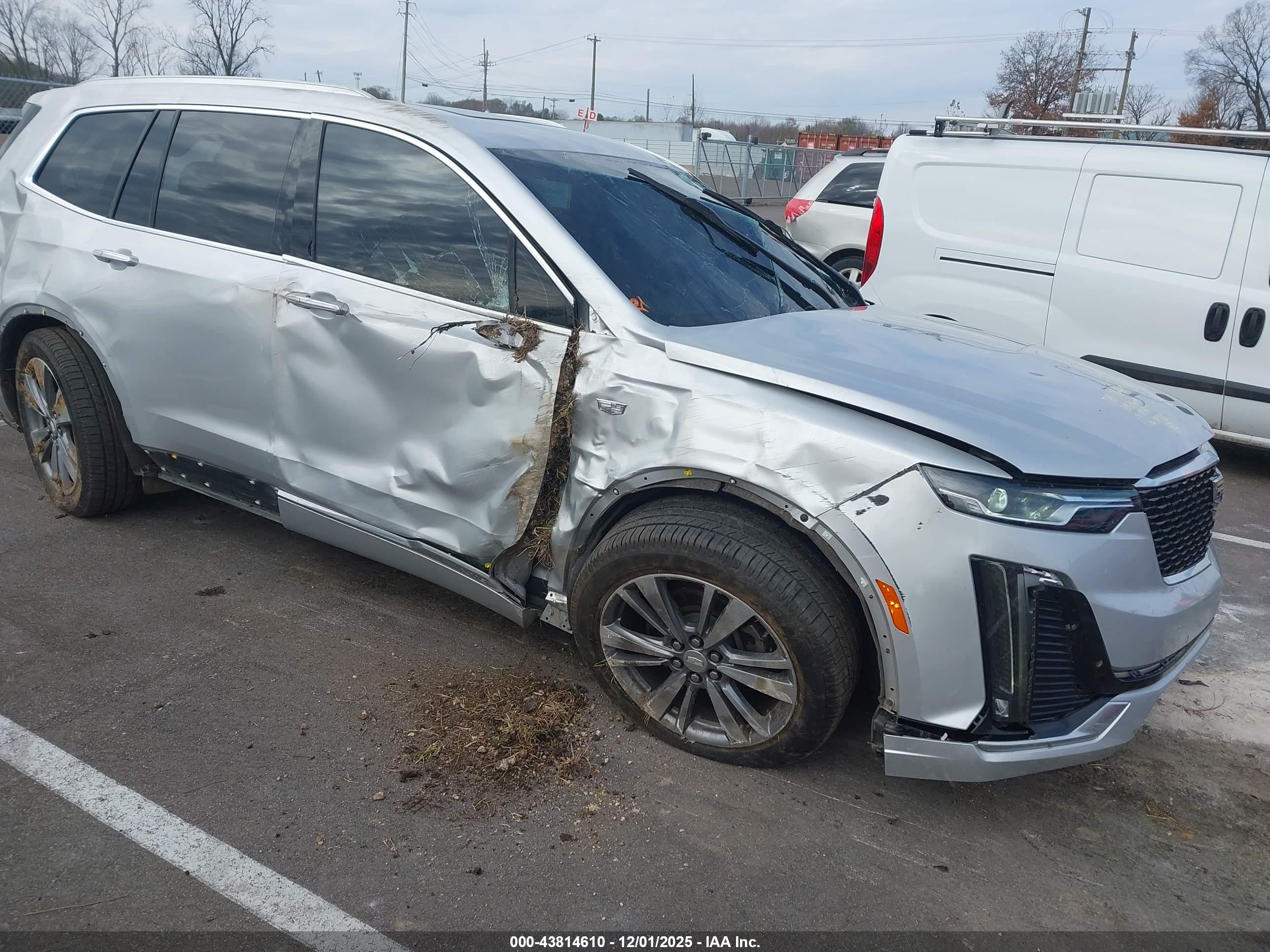 CADILLAC XT6 image 6