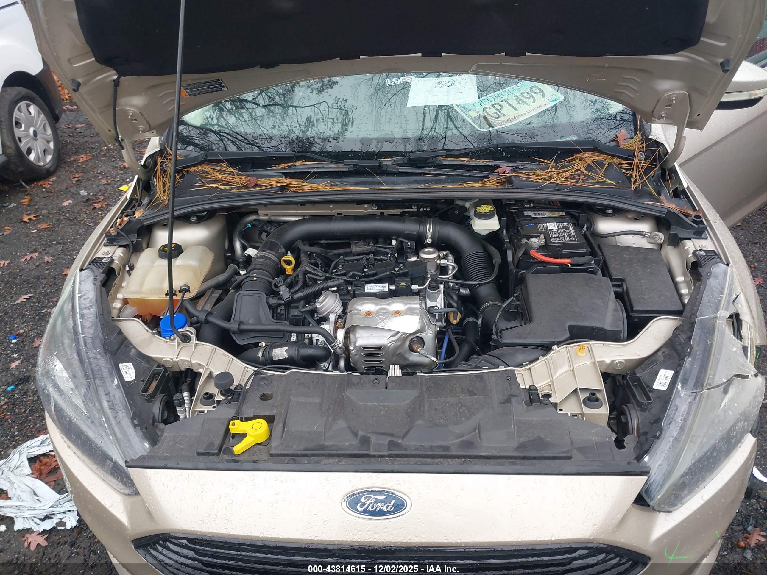 FORD FOCUS image 10