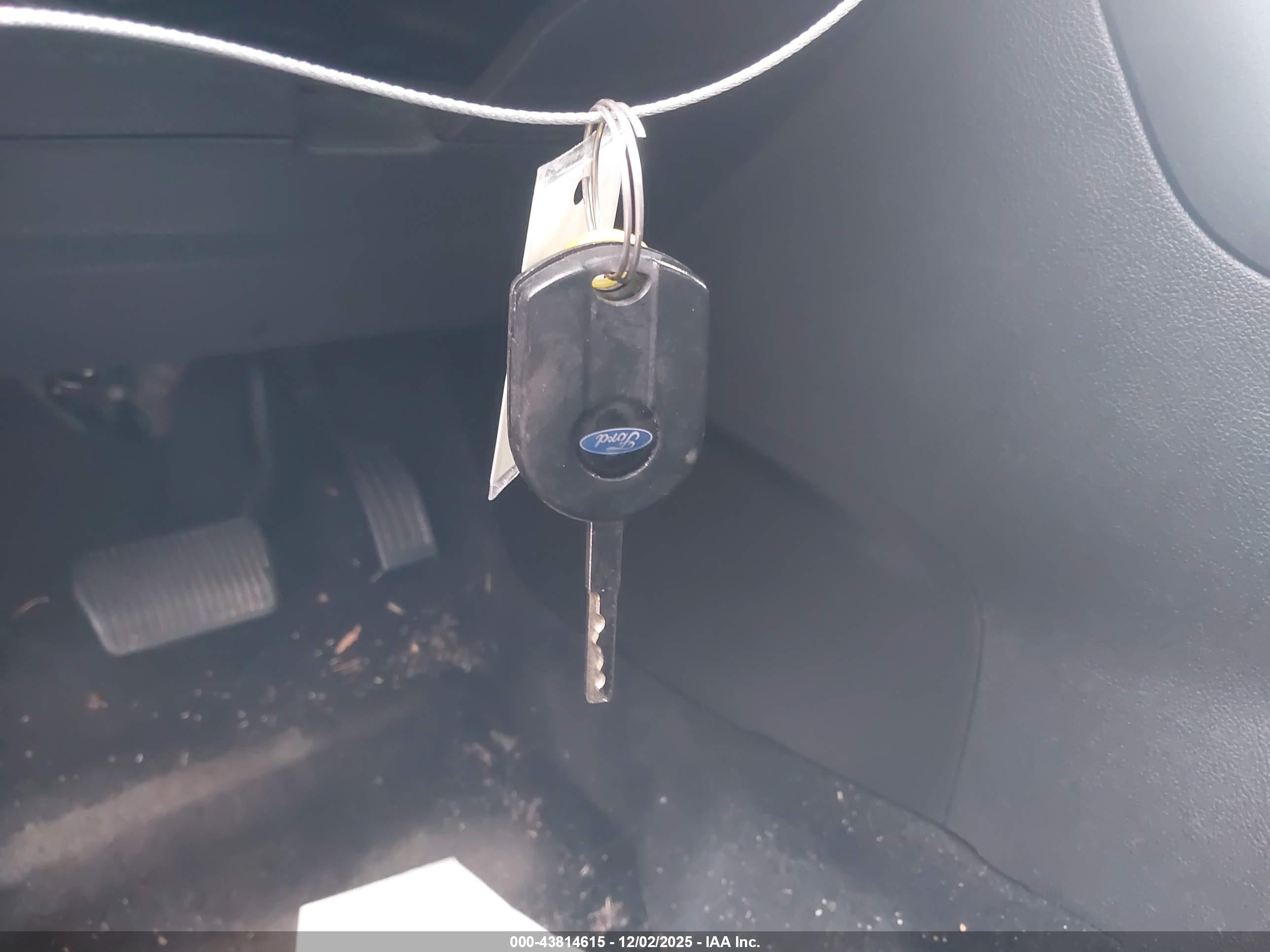 FORD FOCUS image 11