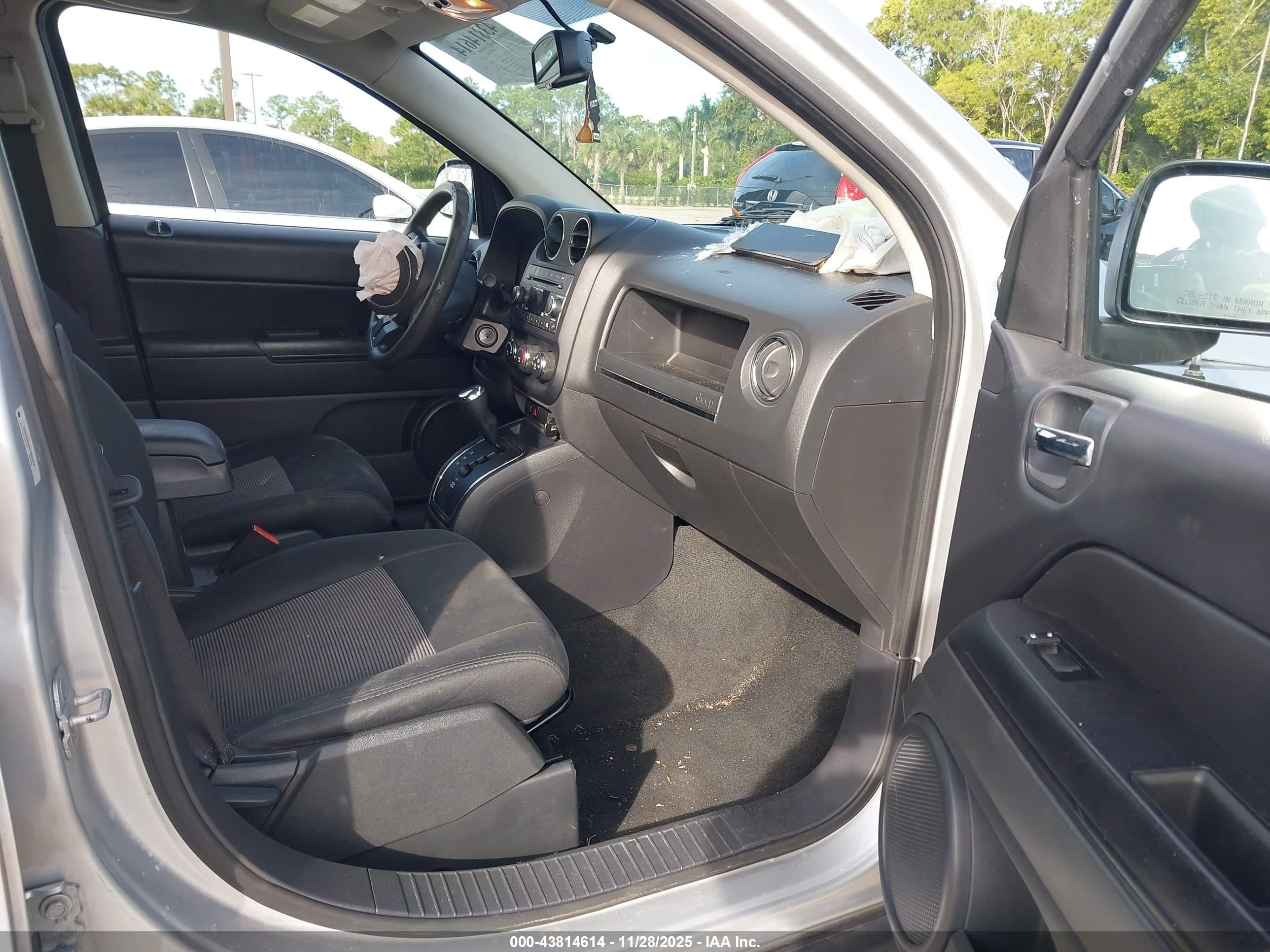 JEEP COMPASS image 5