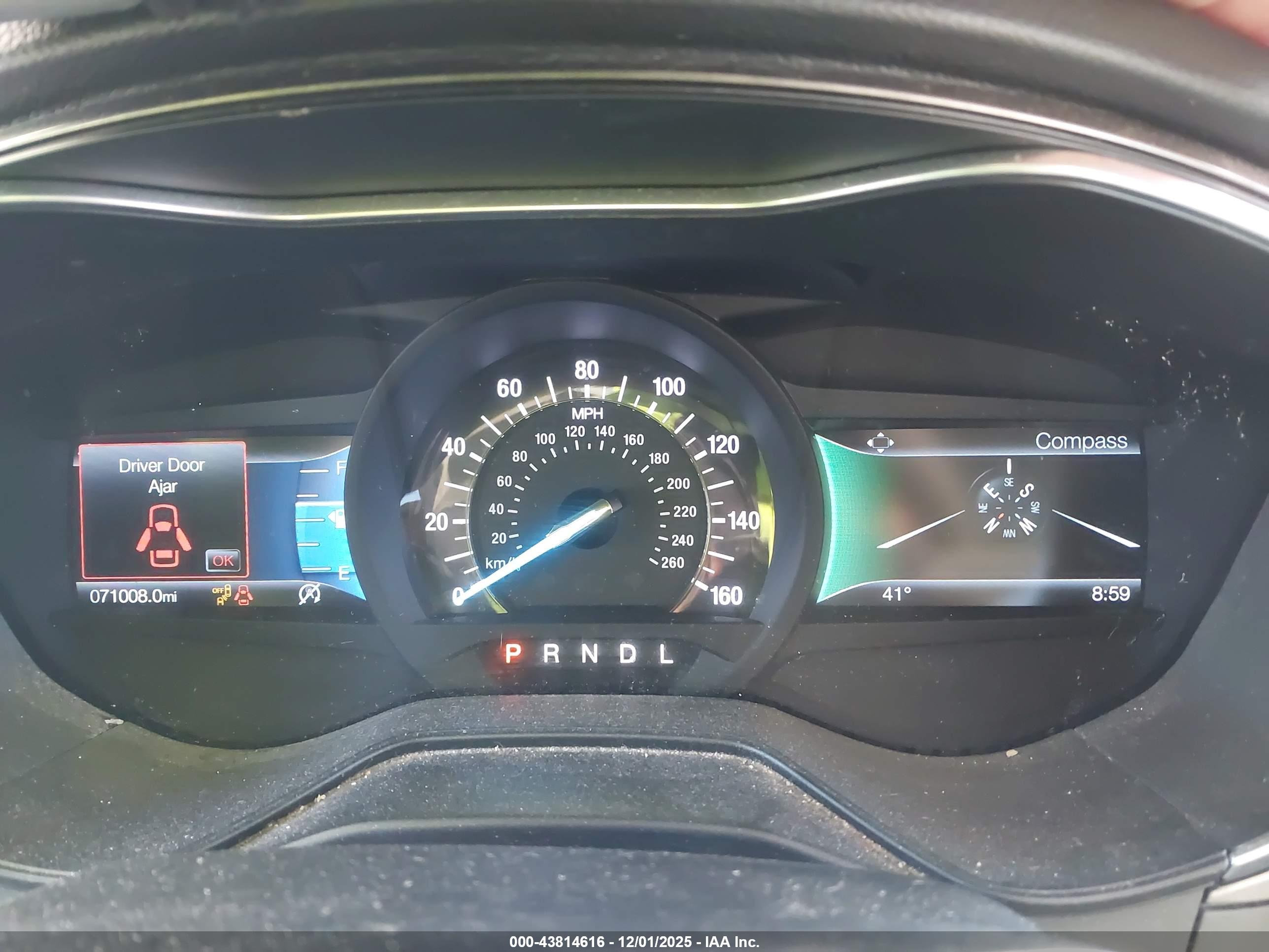 FORD FUSION image 7