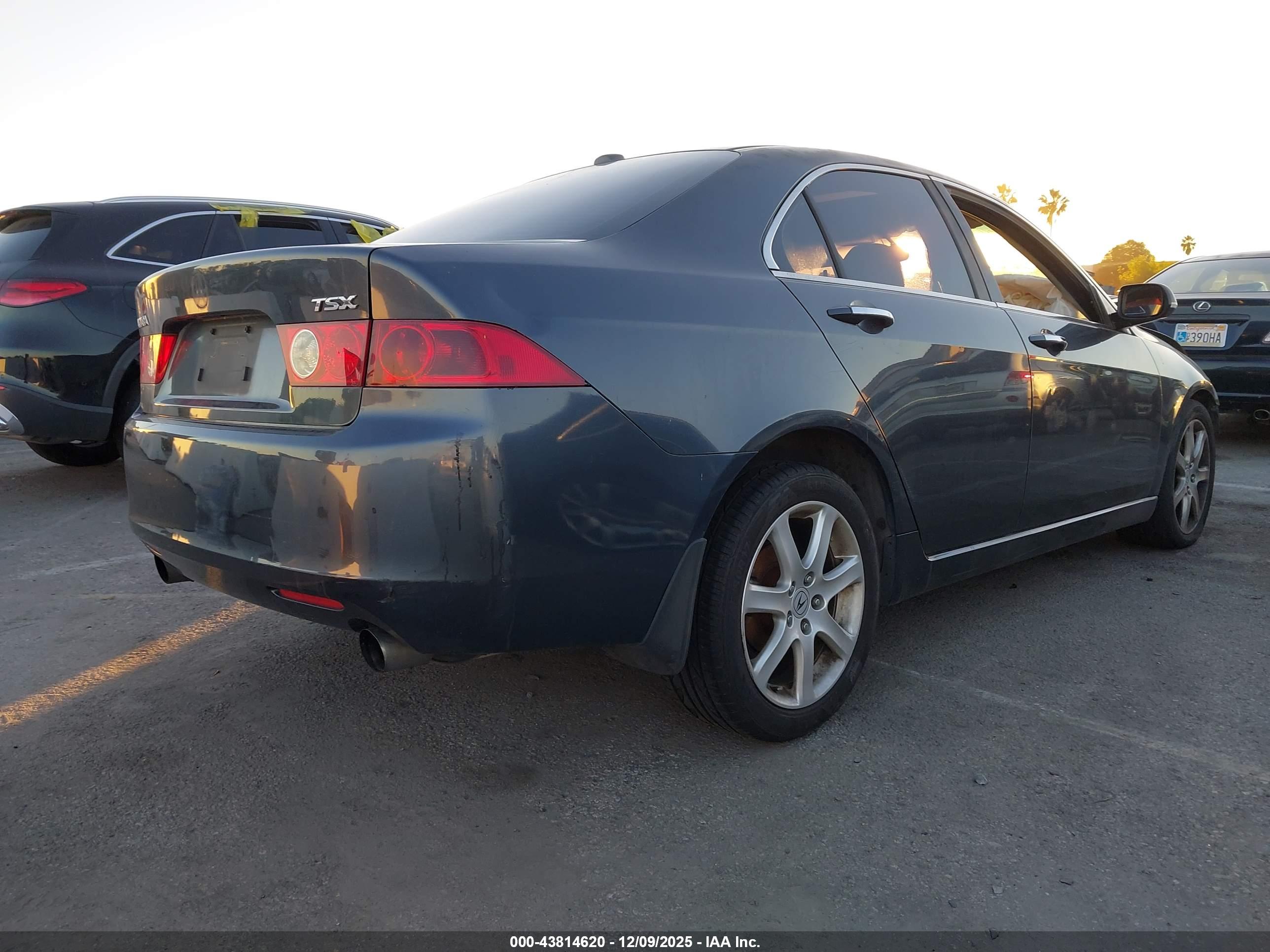 ACURA TSX image 4