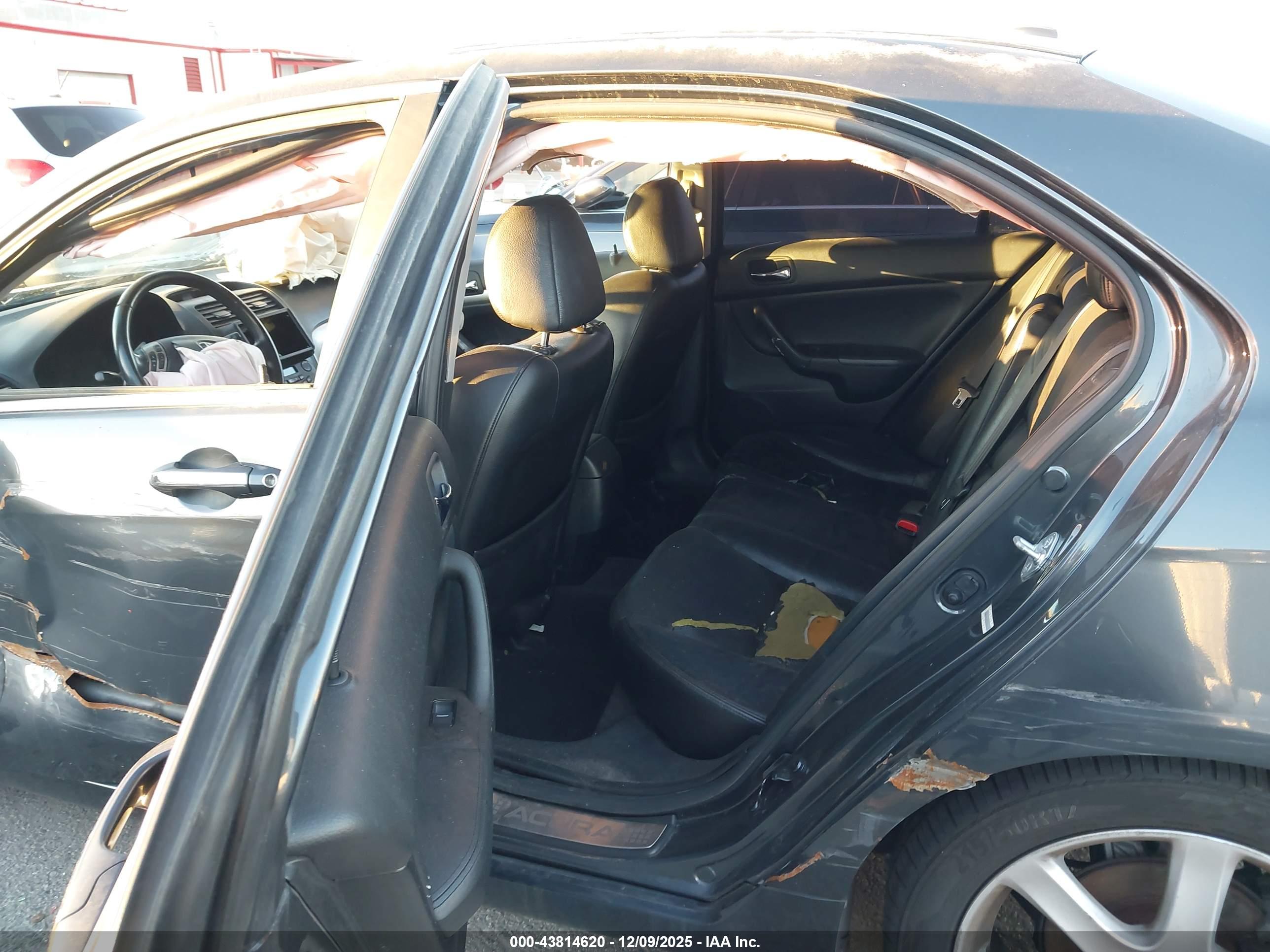 ACURA TSX image 8