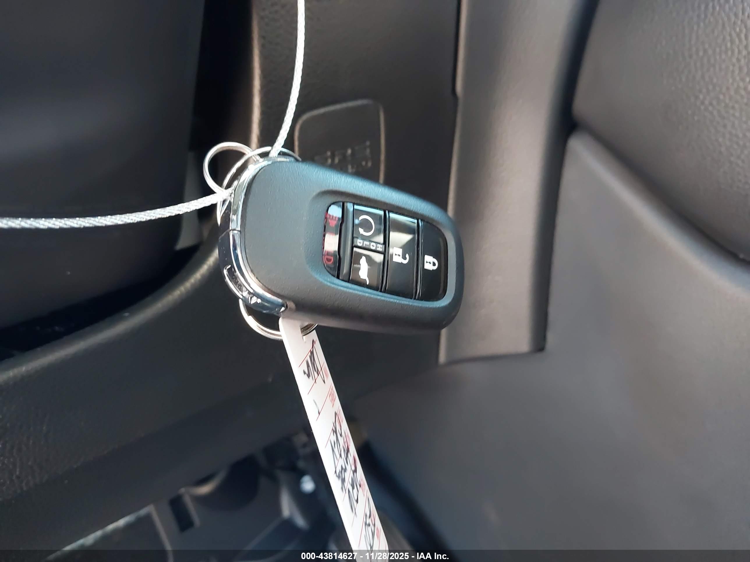 HONDA CR-V image 11