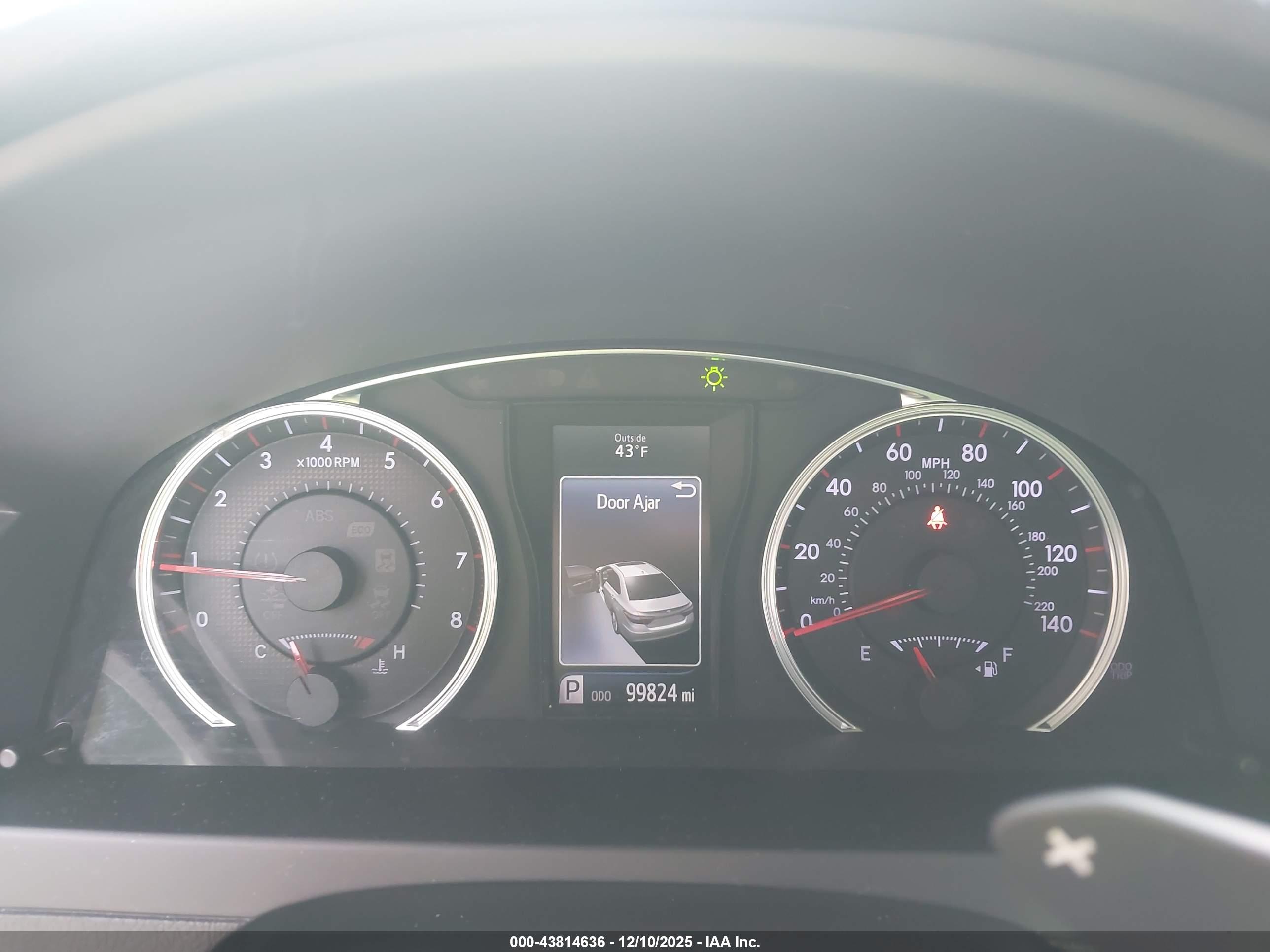 TOYOTA CAMRY image 7