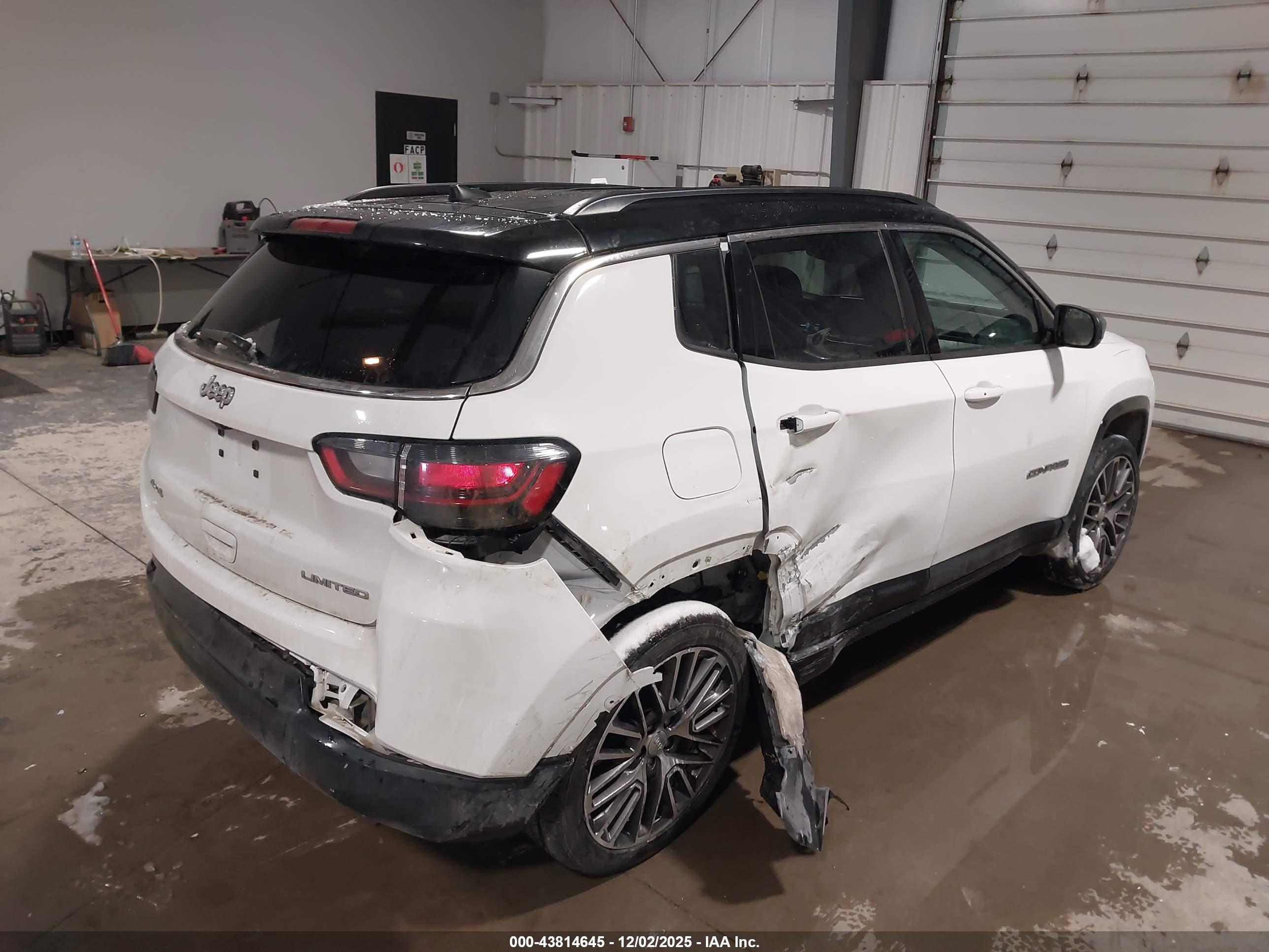 JEEP COMPASS image 4