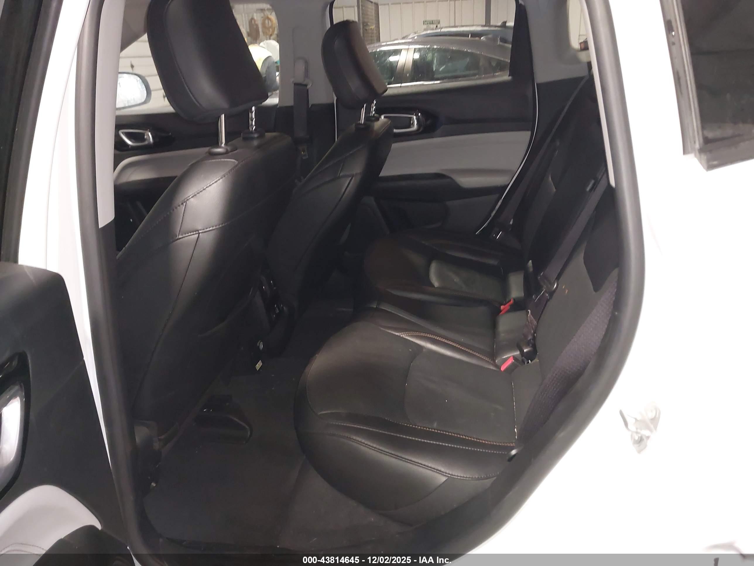 JEEP COMPASS image 8