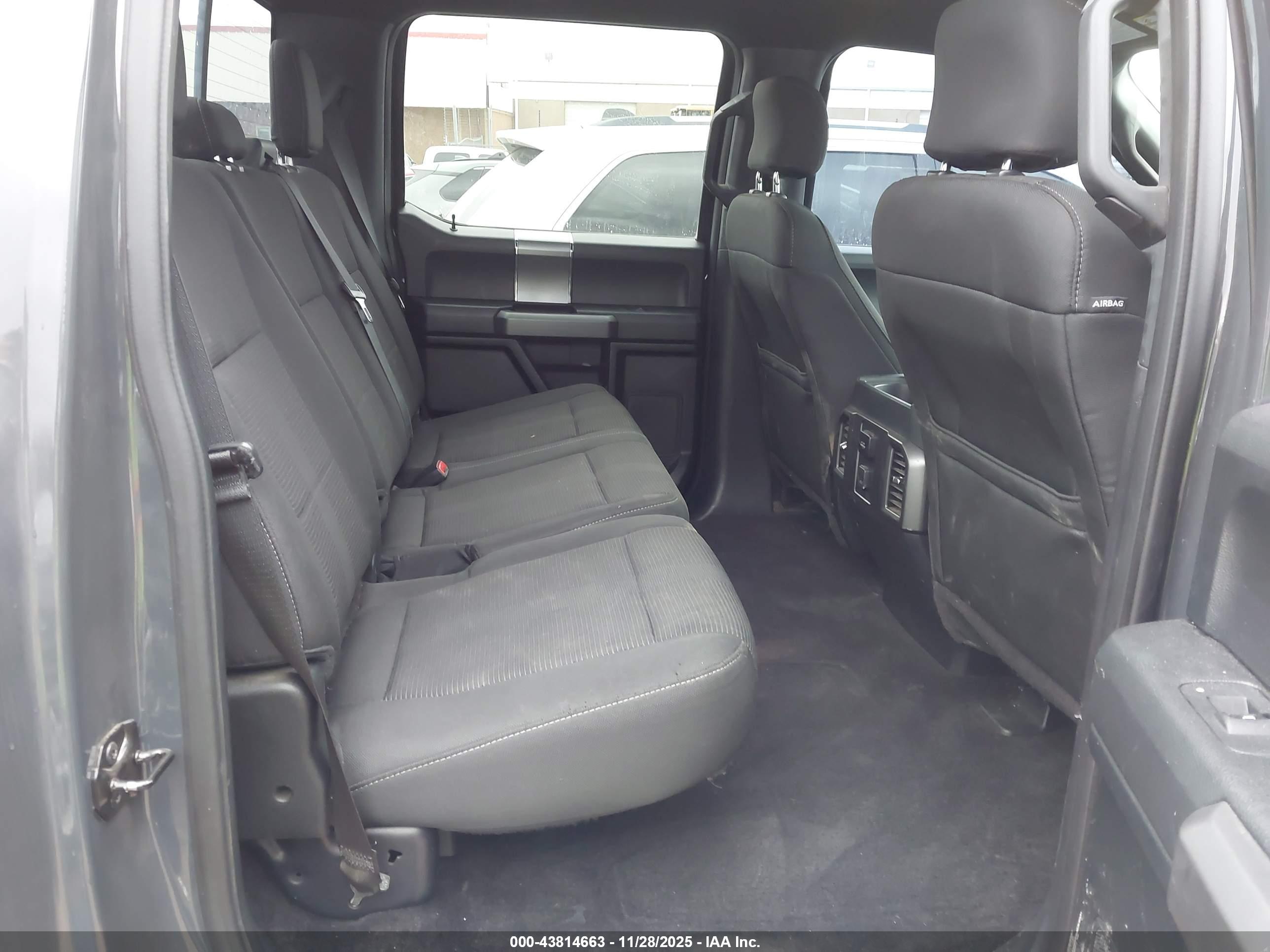 FORD F-150 image 8