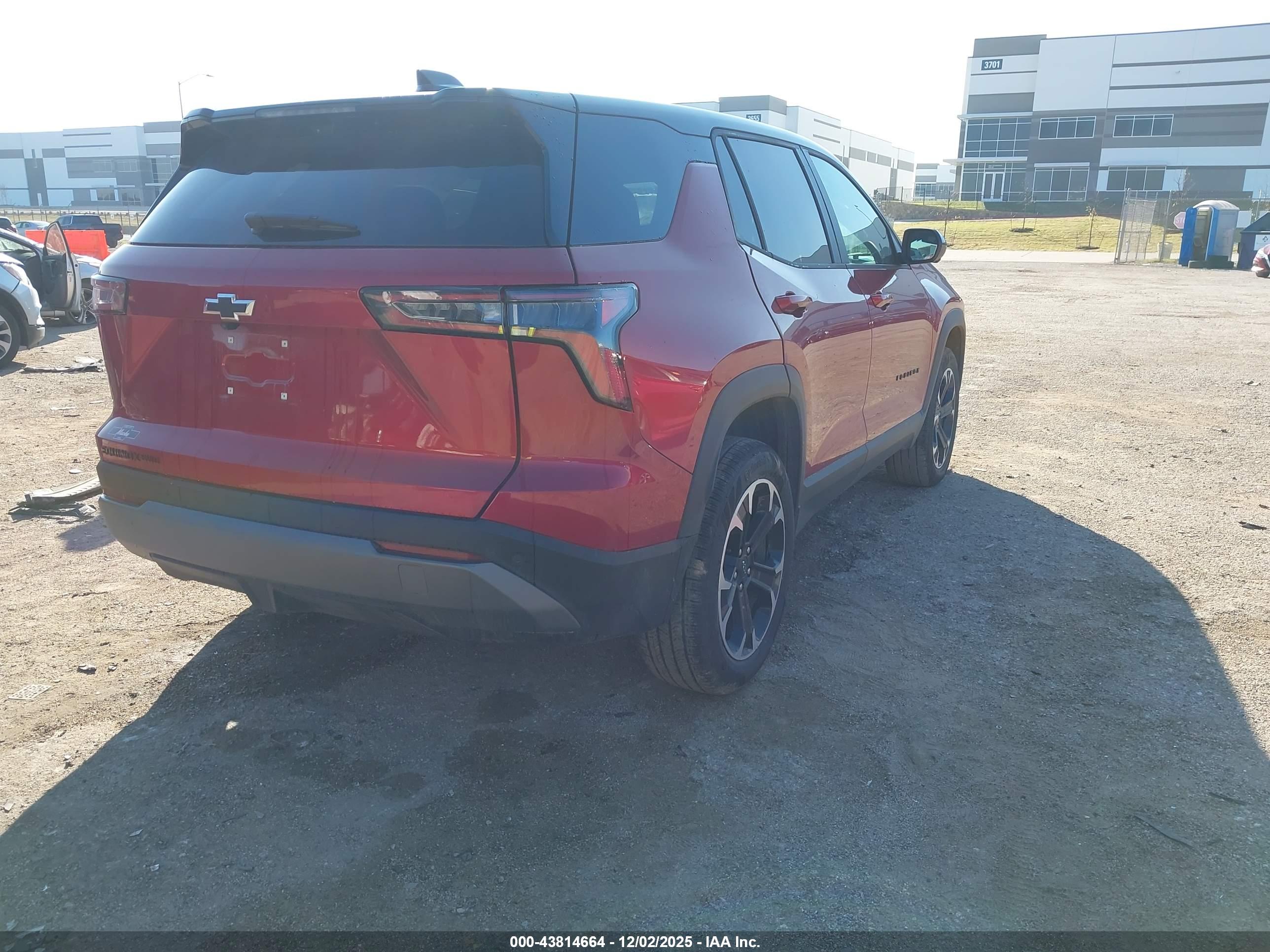 CHEVROLET EQUINOX image 4