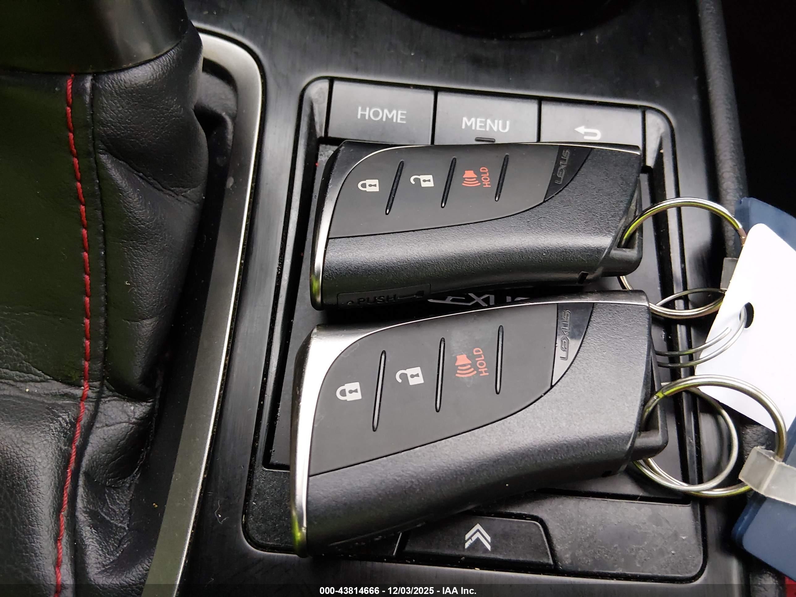 LEXUS UX image 11