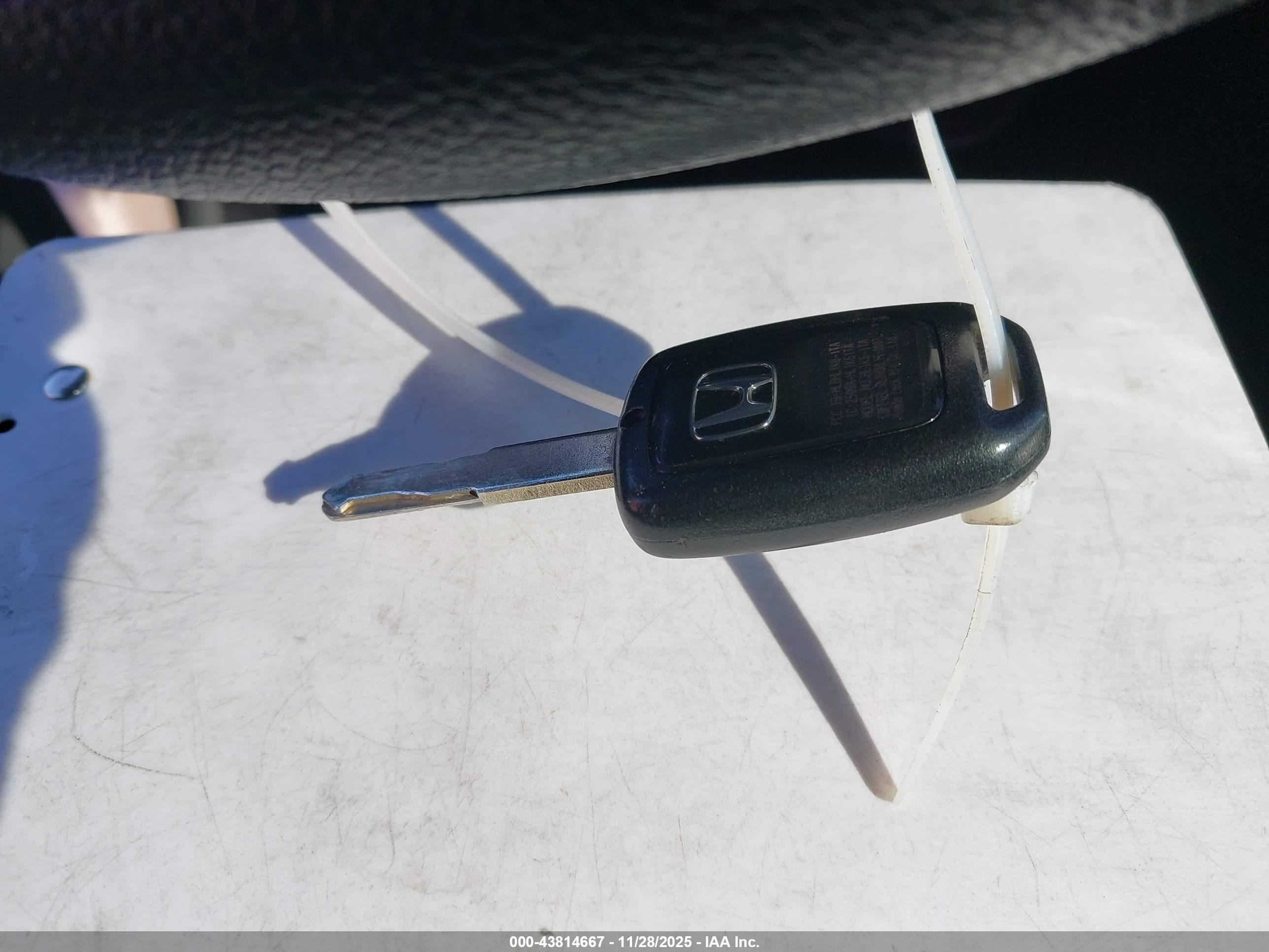 HONDA CR-V image 11
