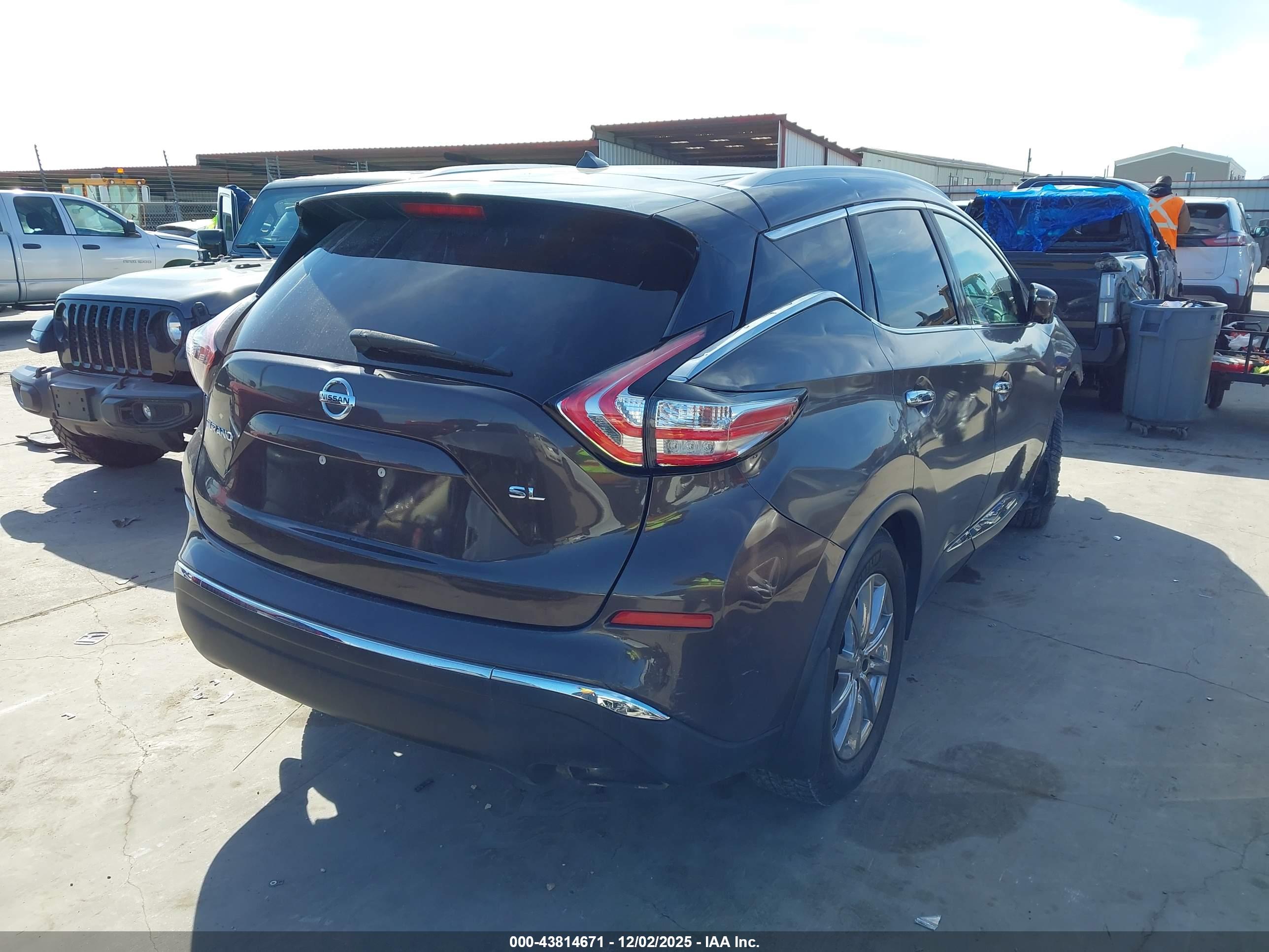 NISSAN MURANO image 4