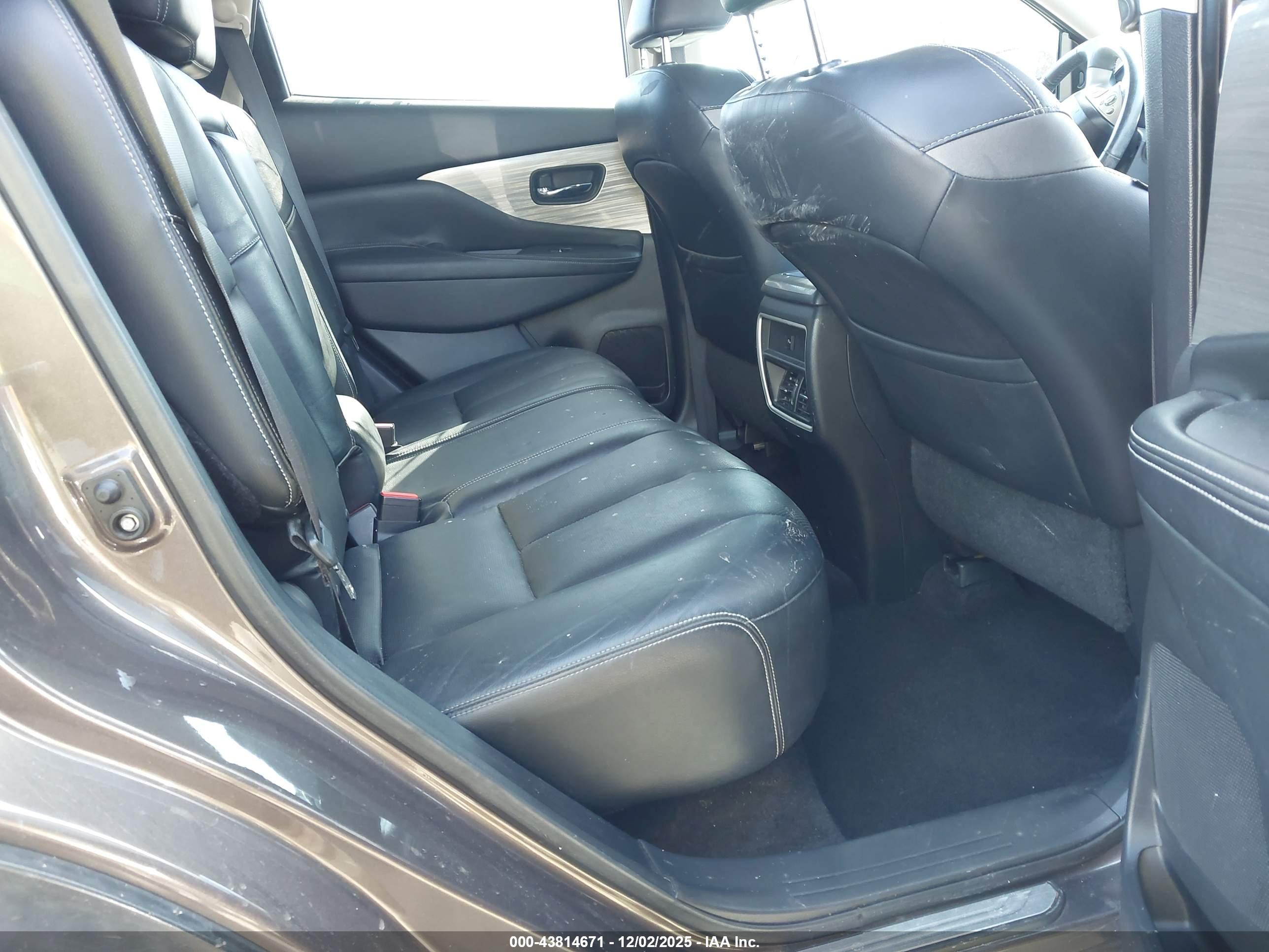 NISSAN MURANO image 8