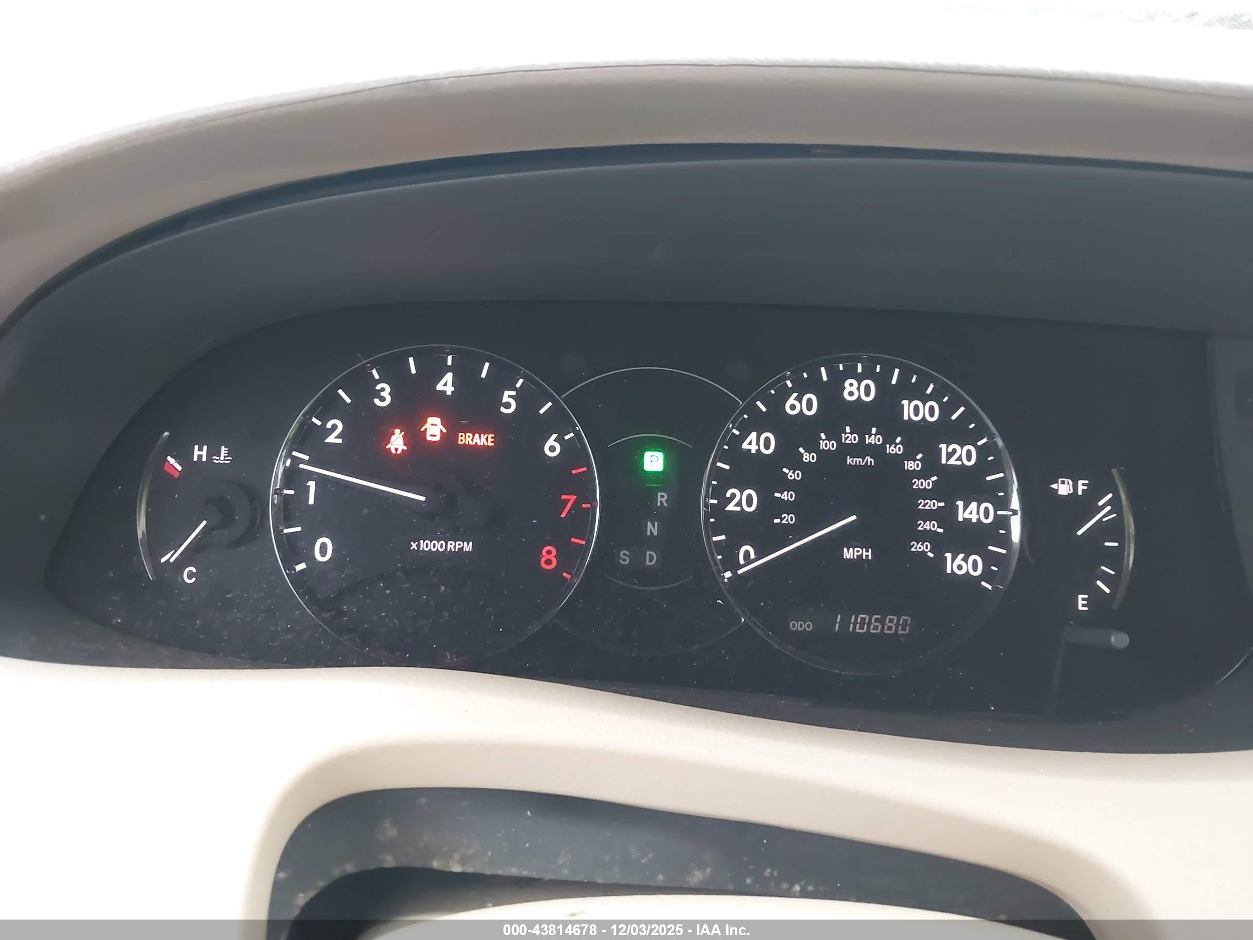 TOYOTA AVALON image 7