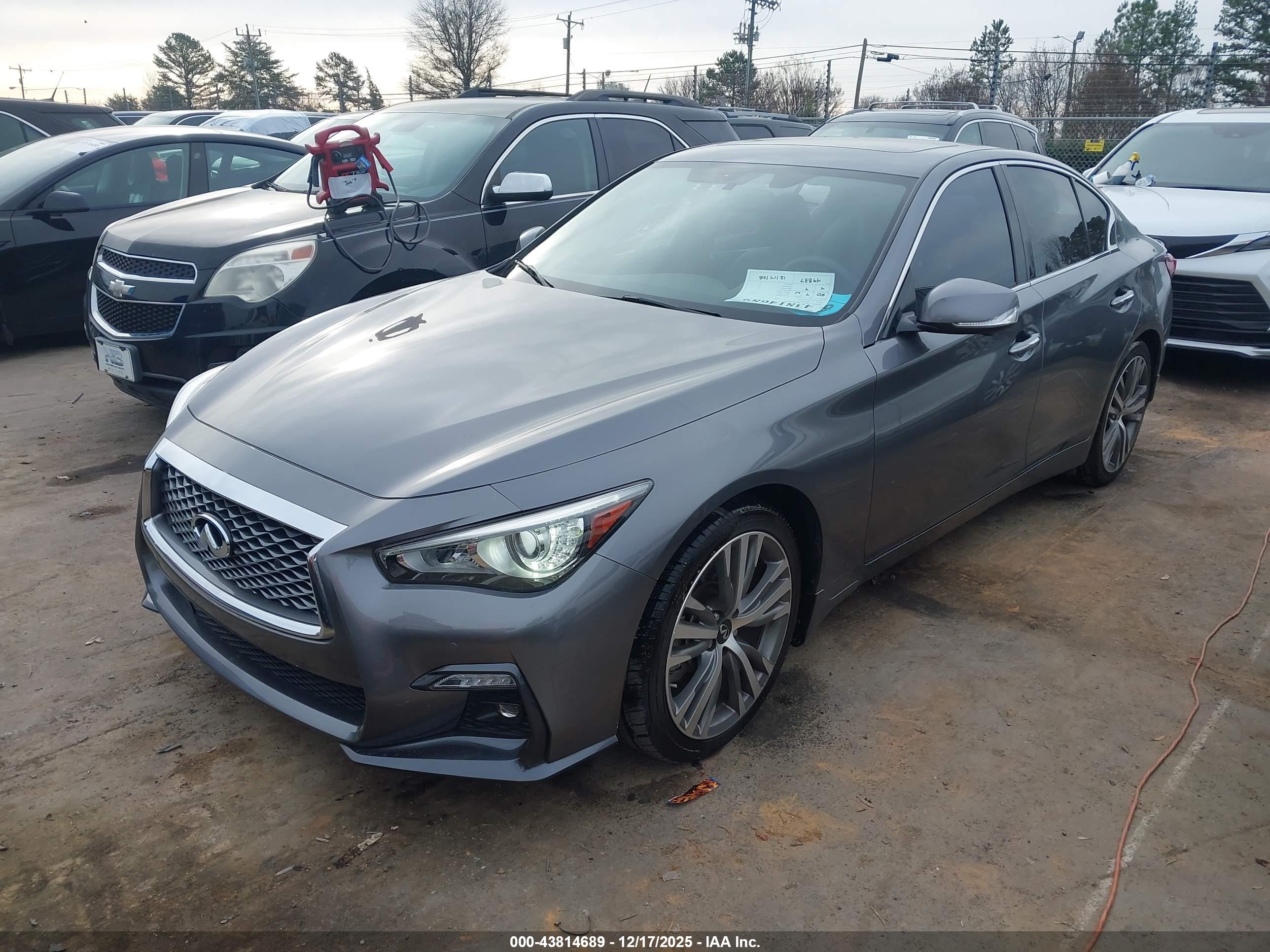 INFINITI Q50 image 2
