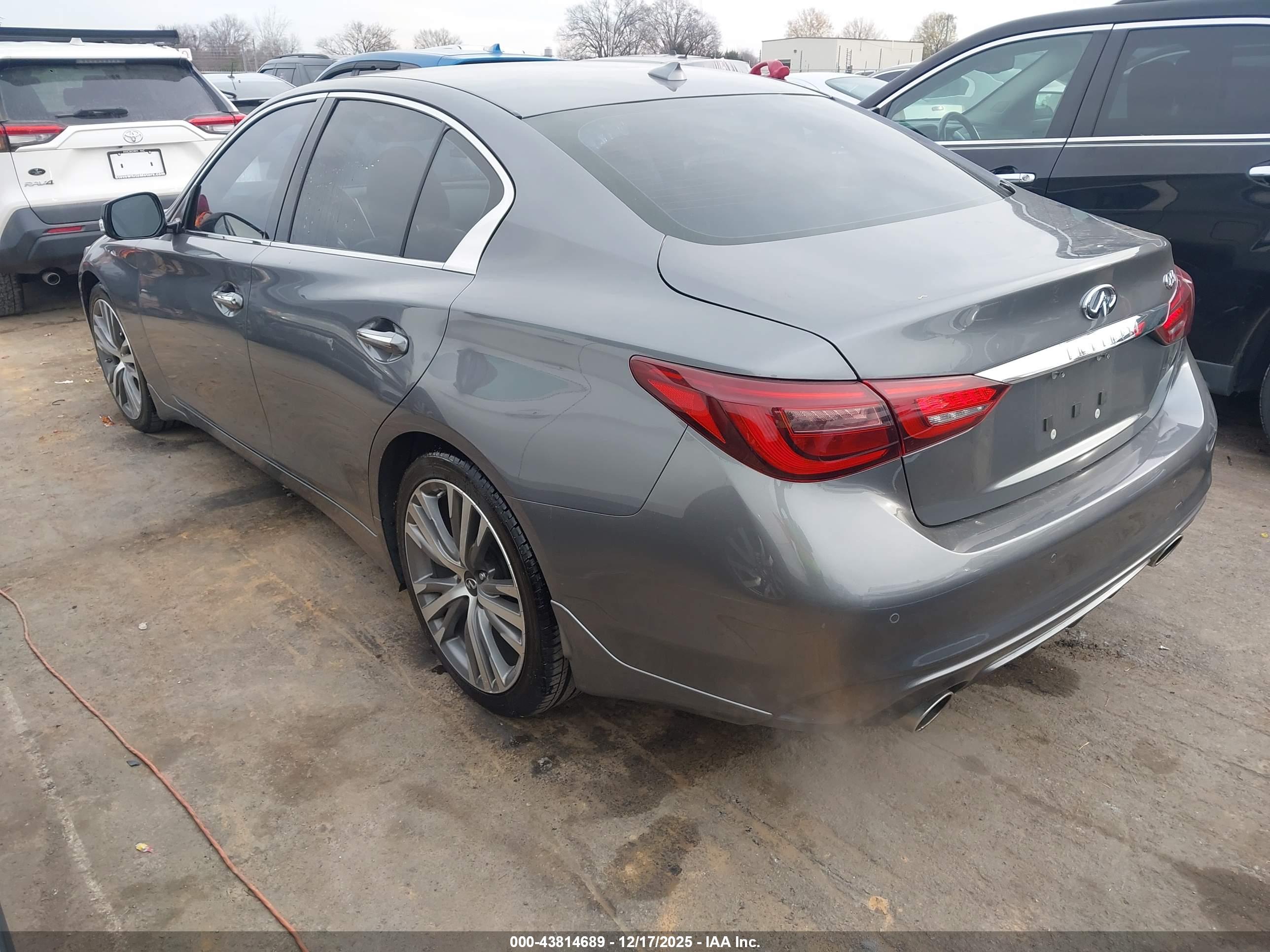 INFINITI Q50 image 3