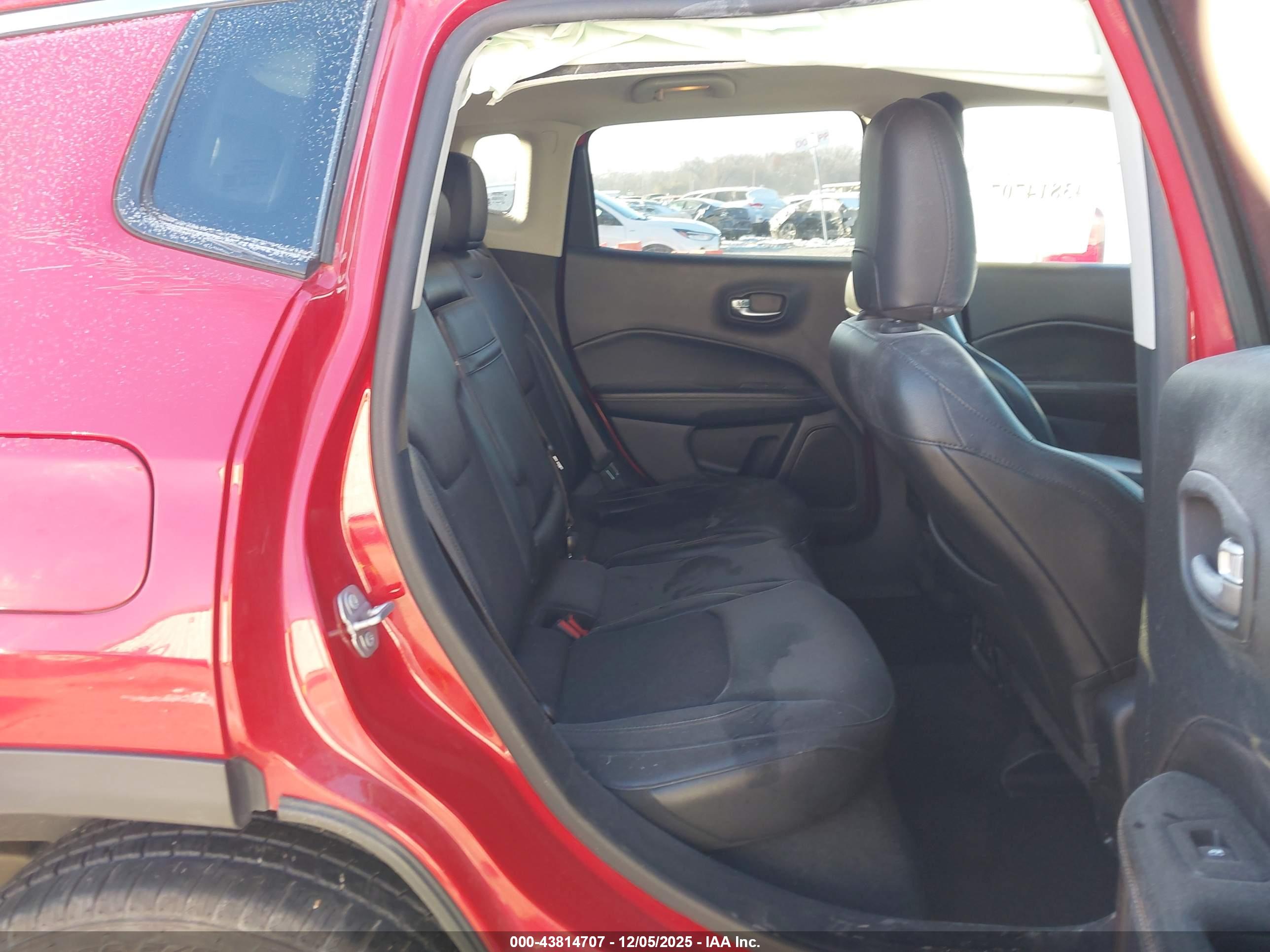 JEEP COMPASS image 8