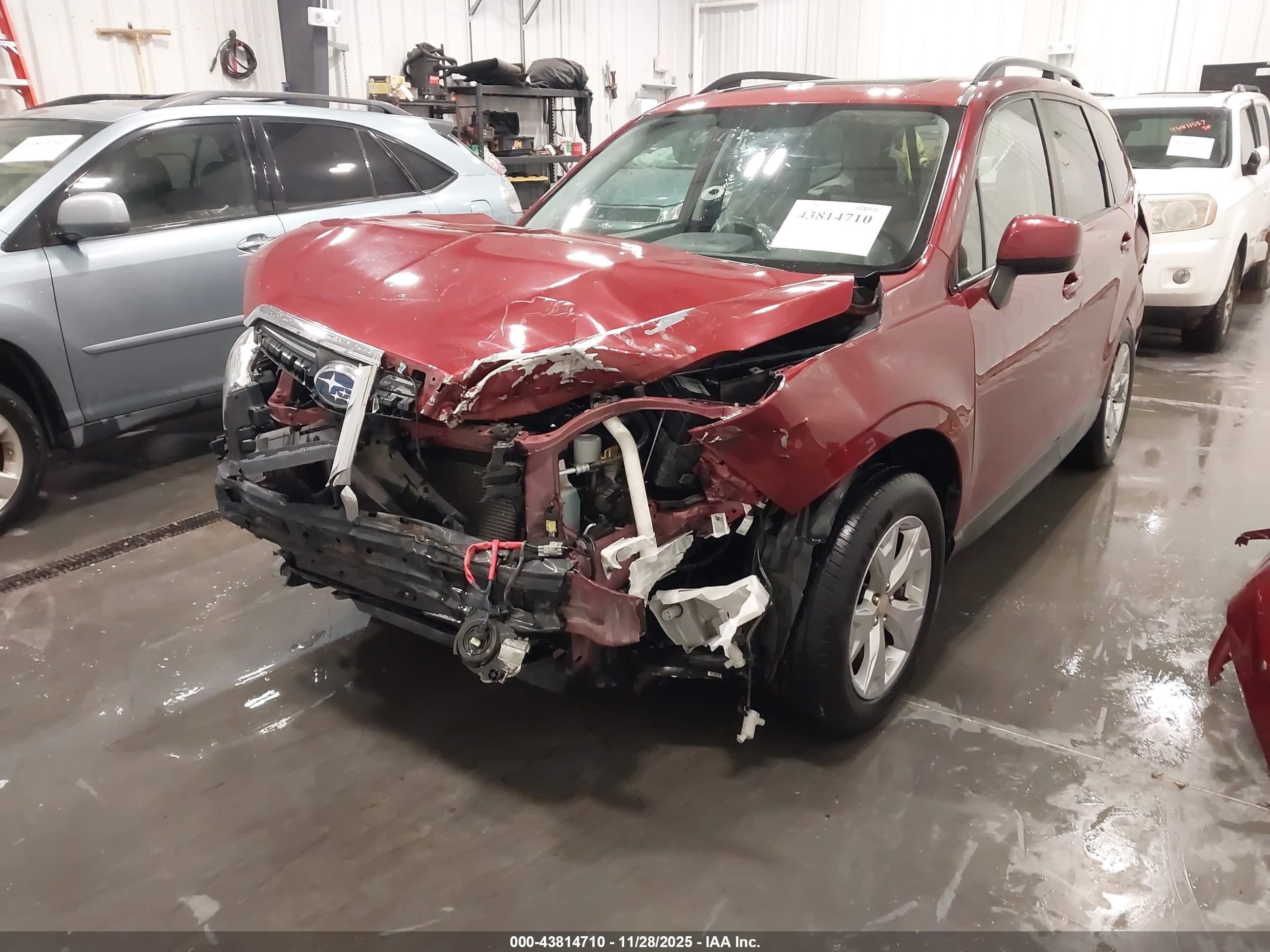 SUBARU FORESTER image 6