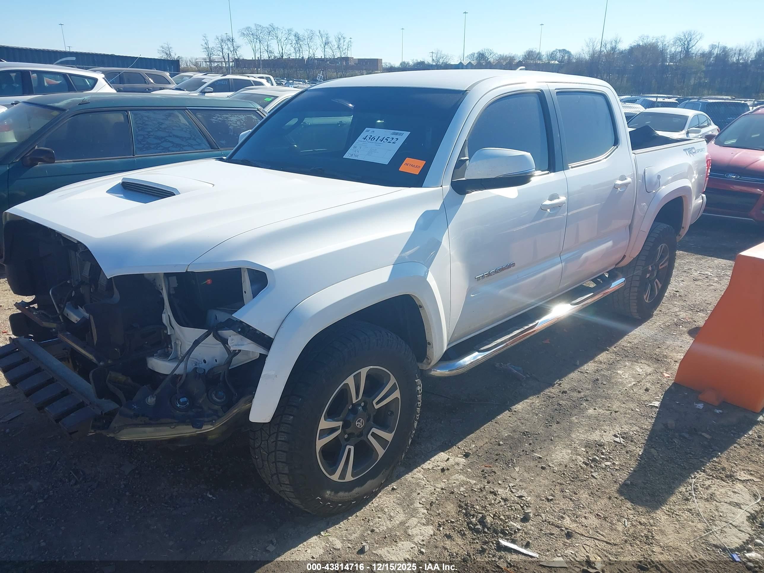 TOYOTA TACOMA image 2