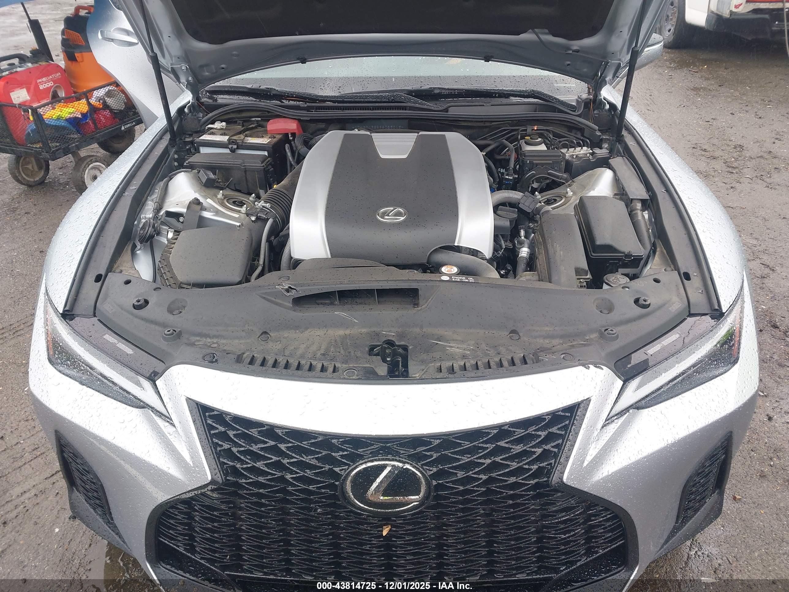 LEXUS IS image 10