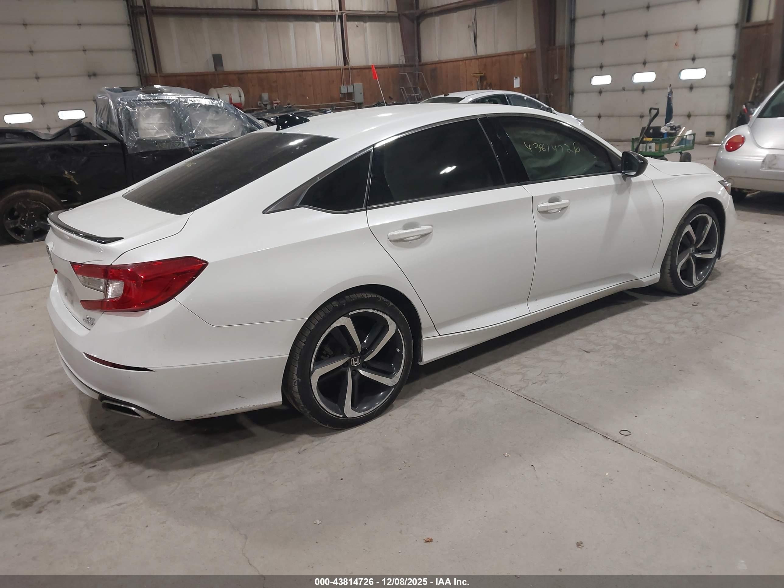 HONDA ACCORD image 4