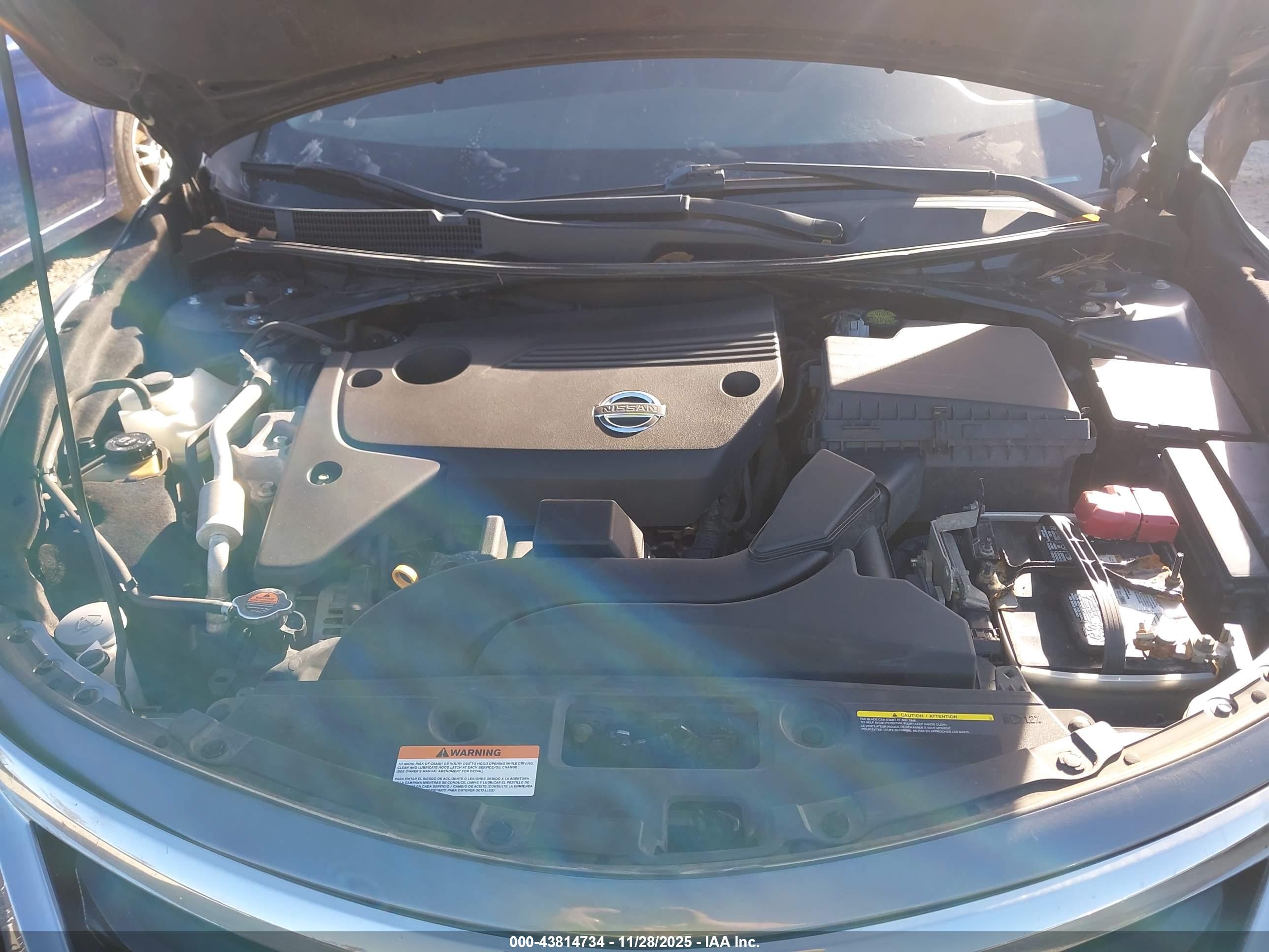NISSAN ALTIMA image 10