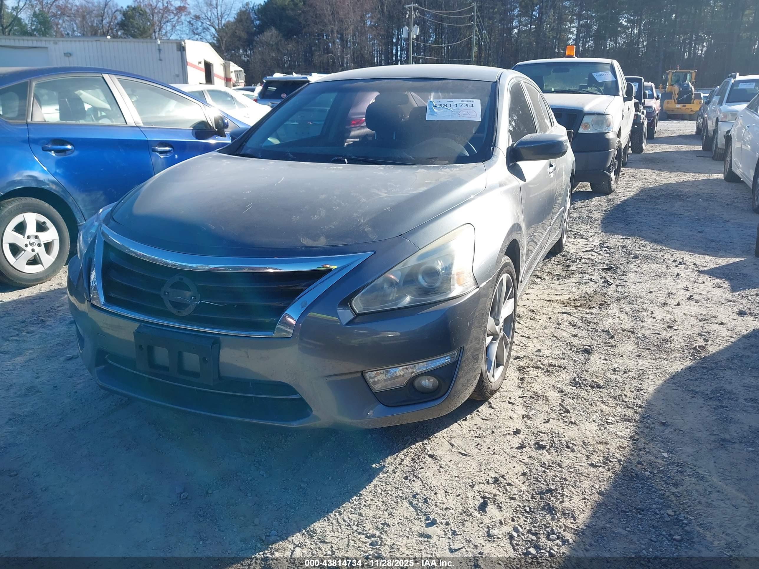 NISSAN ALTIMA image 2