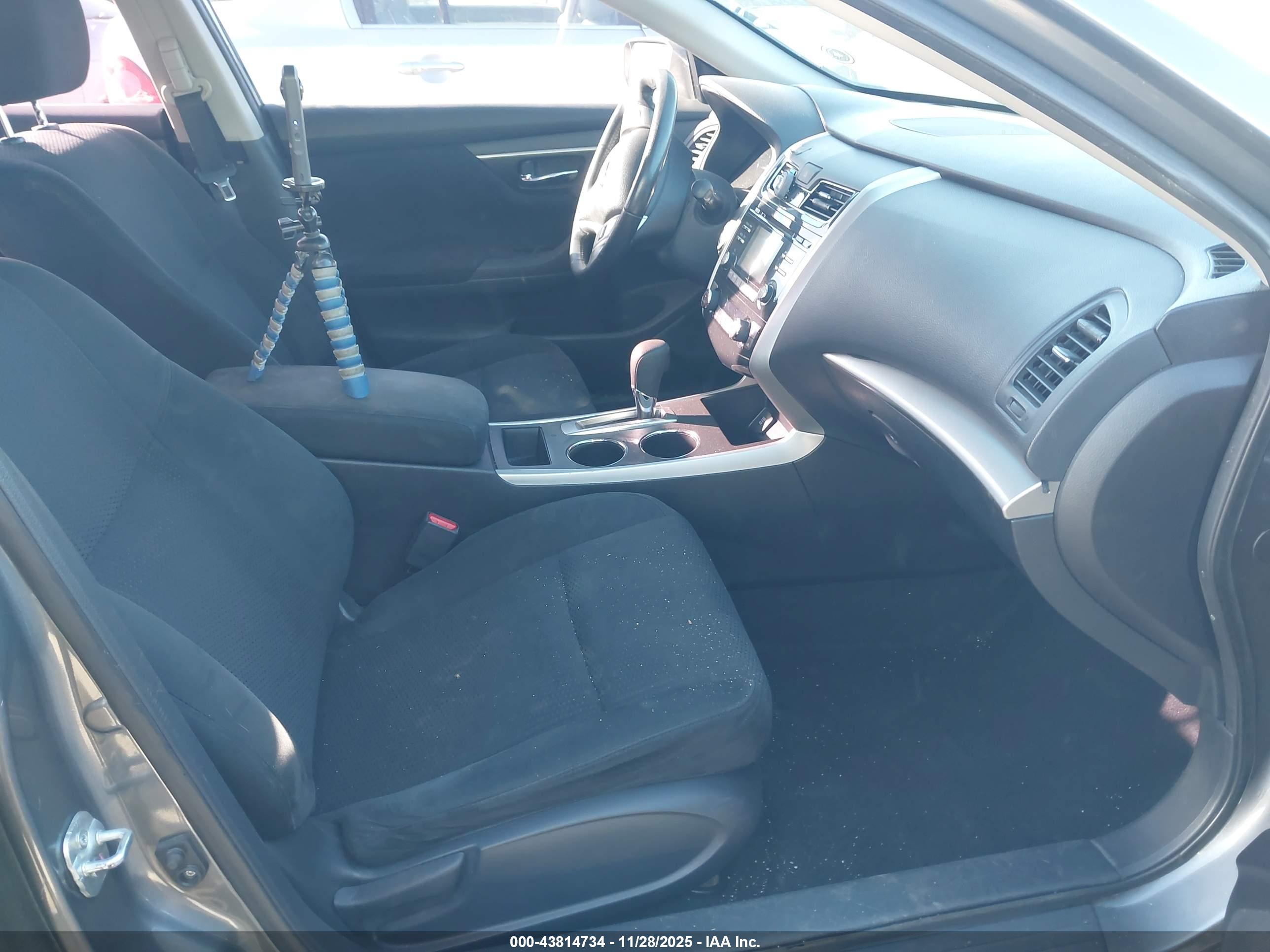 NISSAN ALTIMA image 5