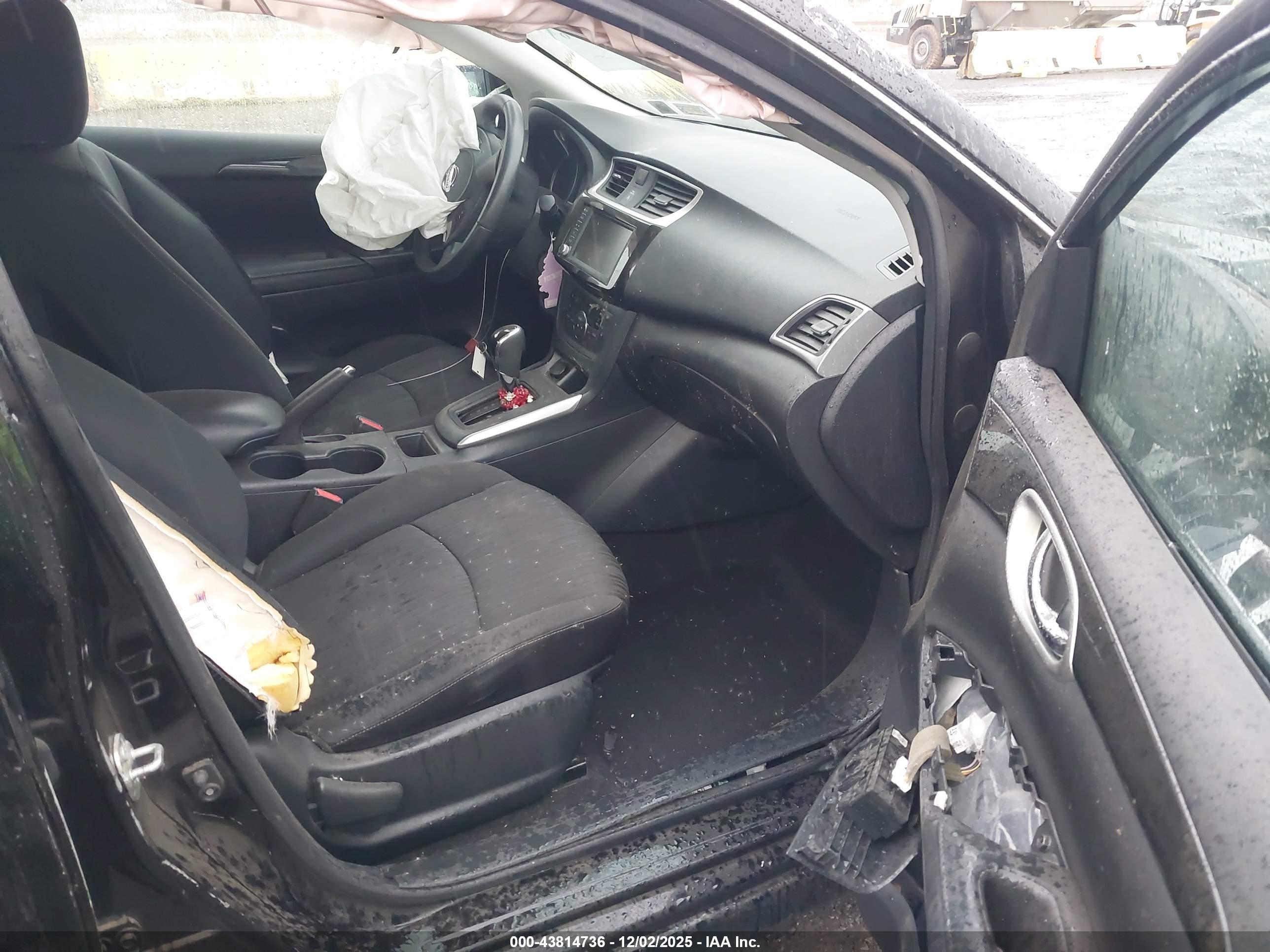 NISSAN SENTRA image 5