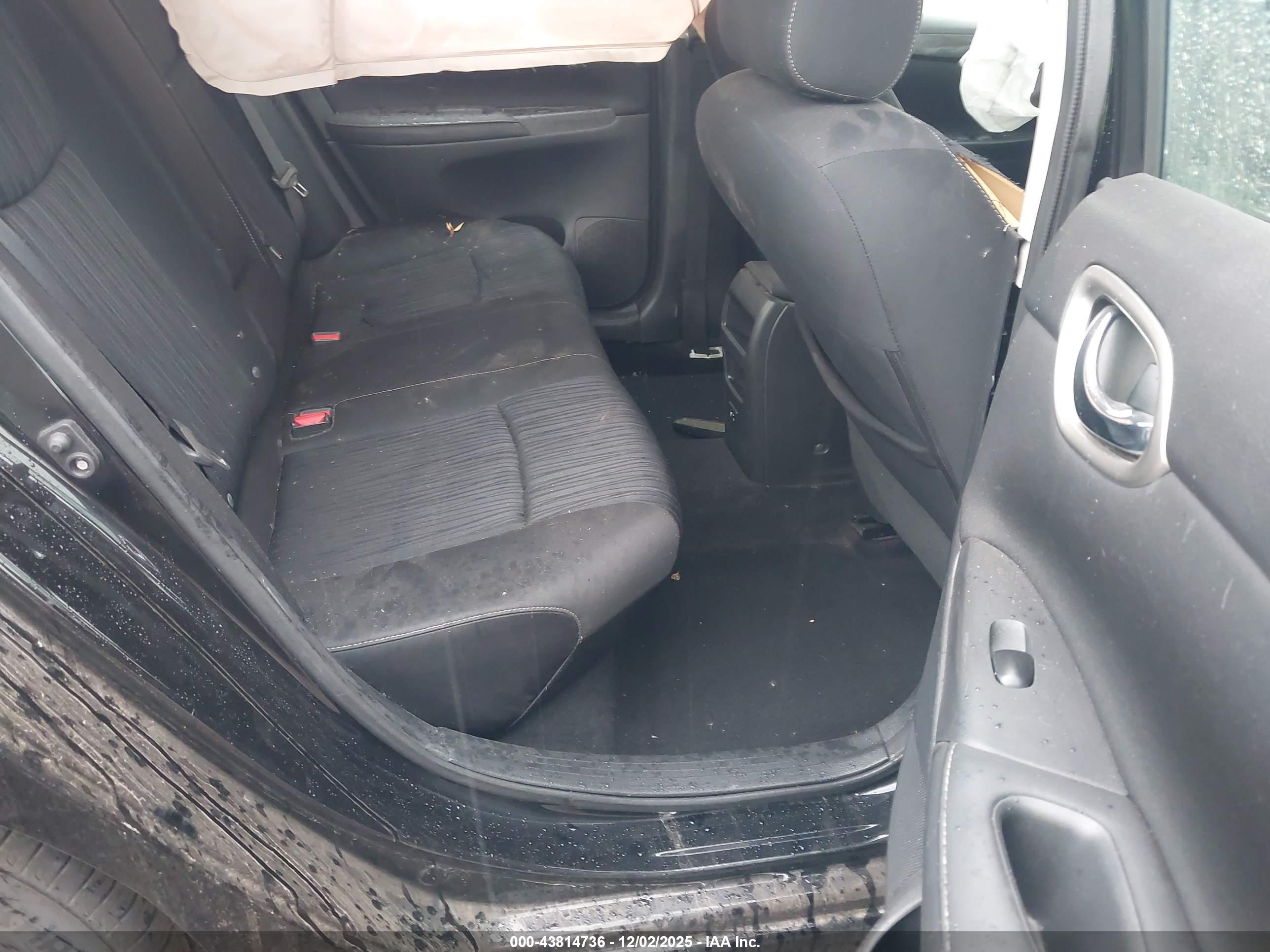 NISSAN SENTRA image 8