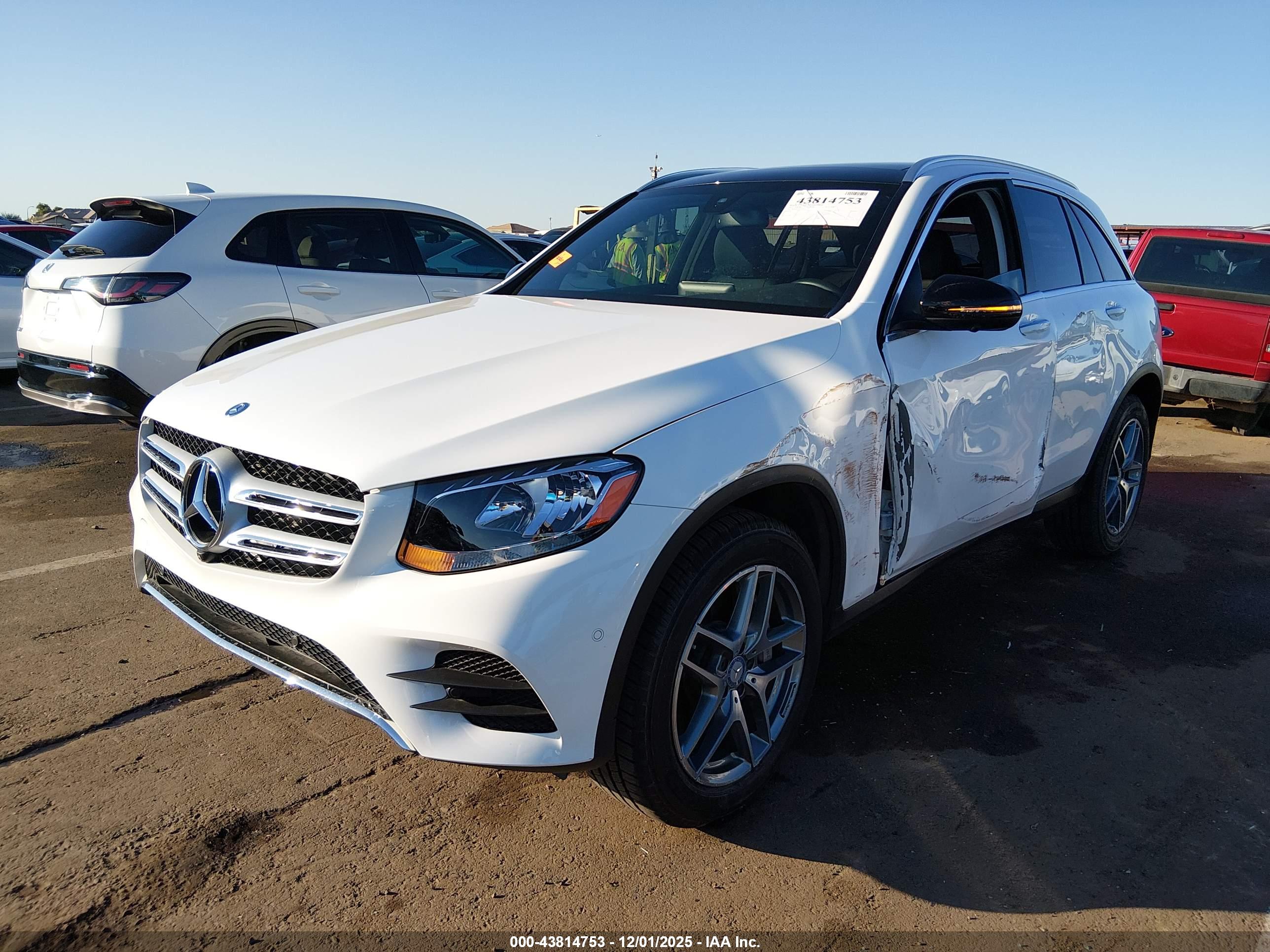 MERCEDES-BENZ GLC image 2