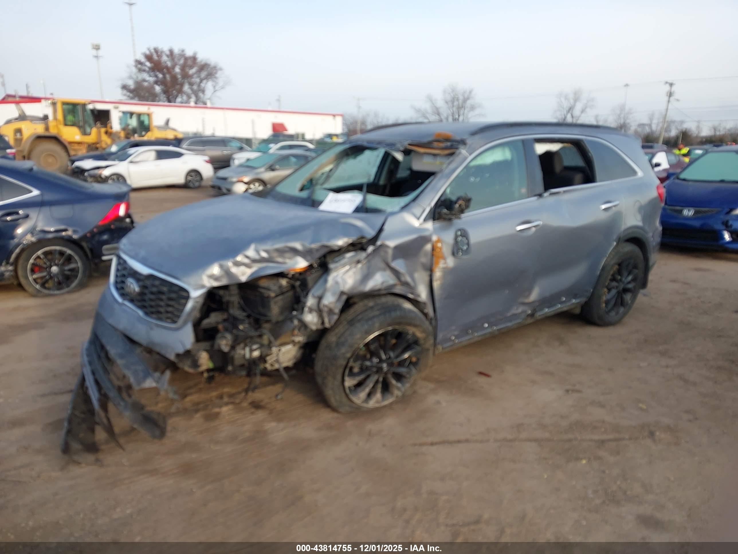 KIA SORENTO image 6