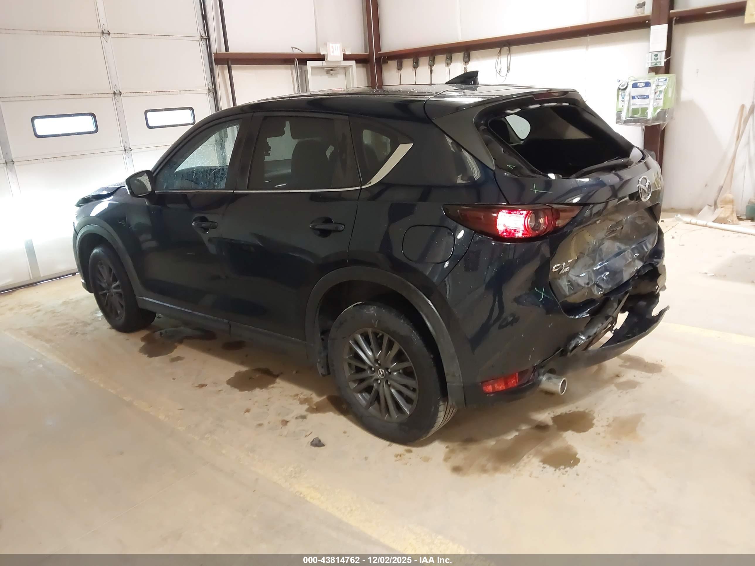 MAZDA CX-5 image 3