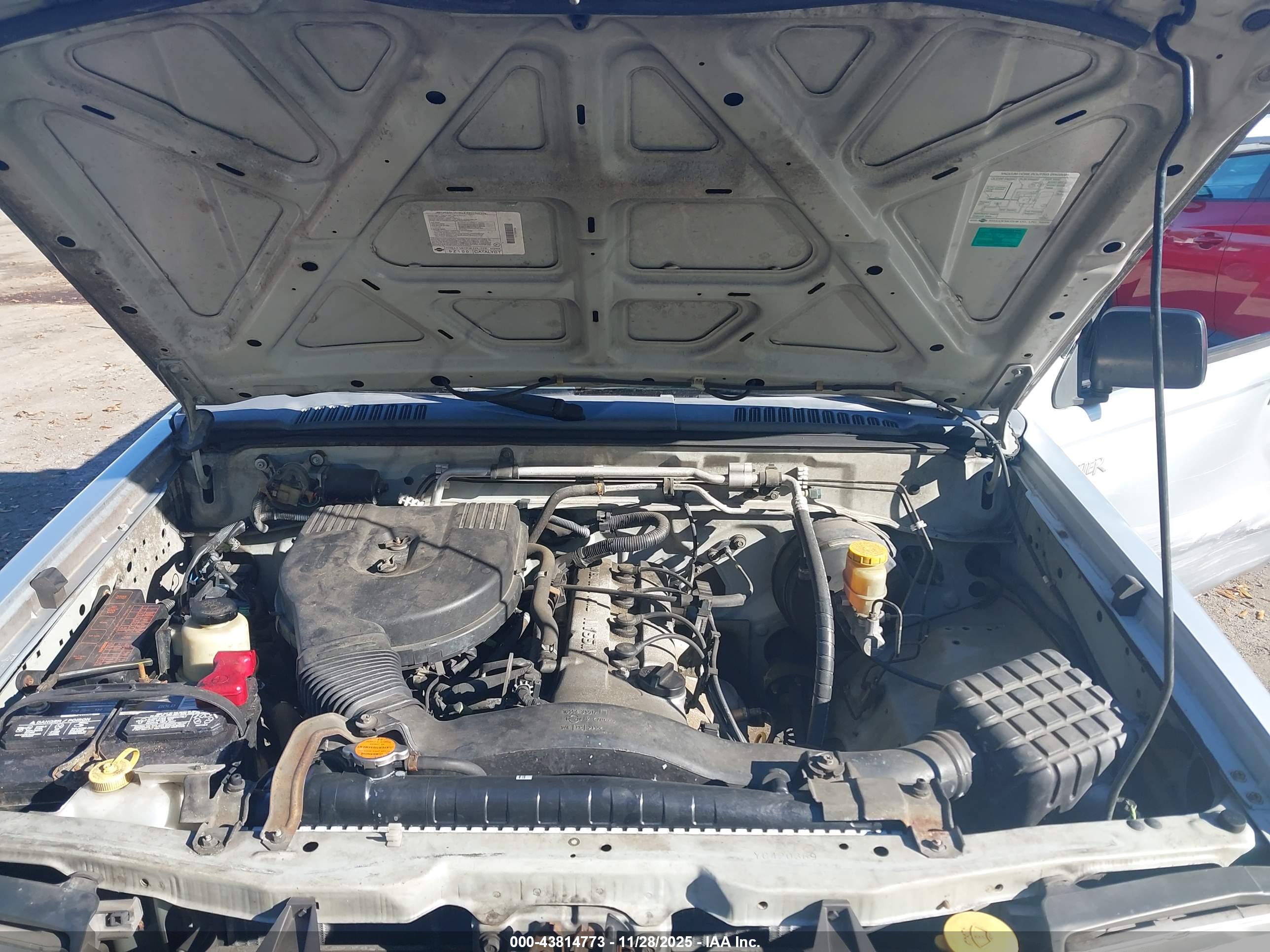 NISSAN FRONTIER image 10