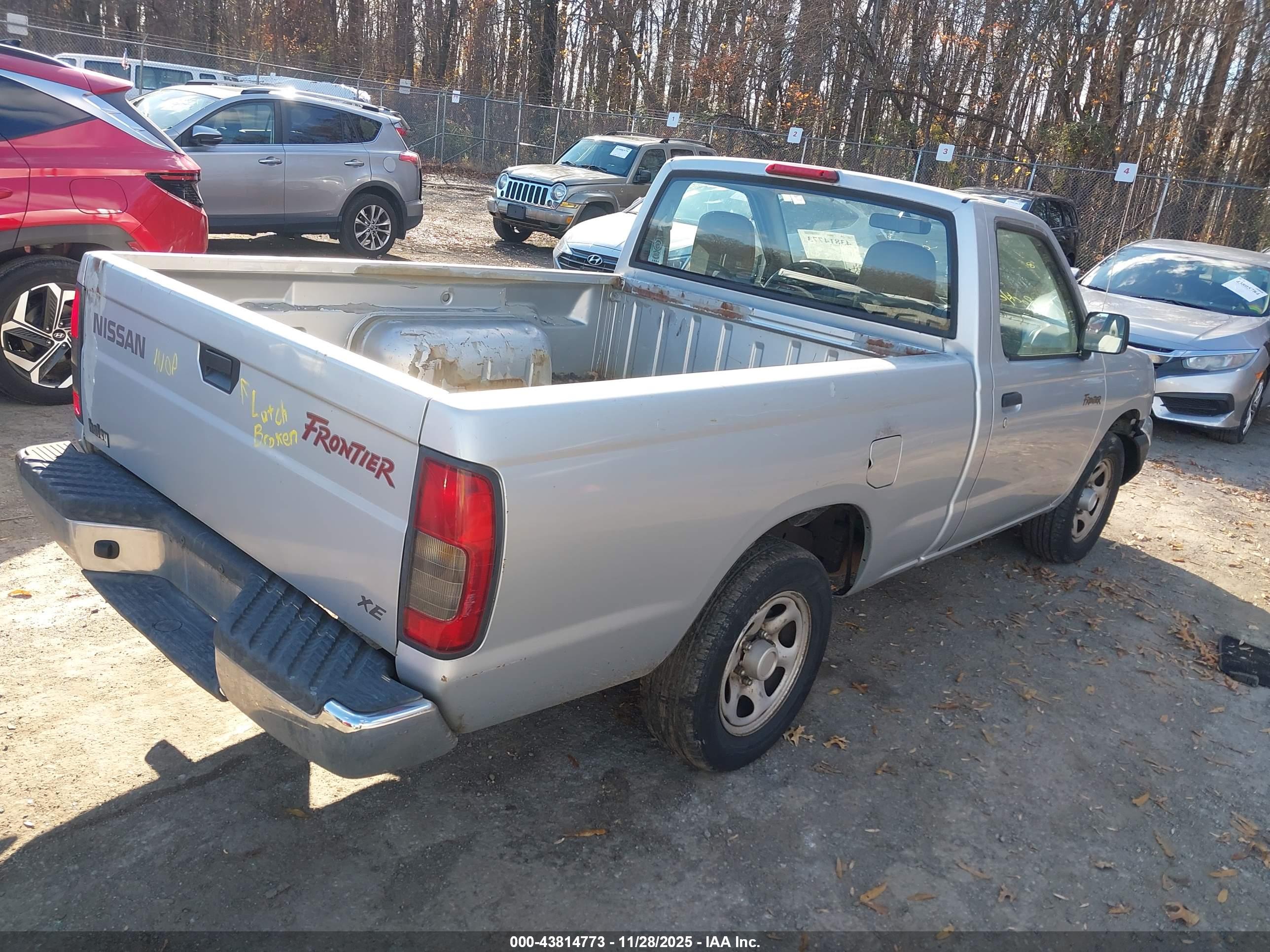 NISSAN FRONTIER image 4