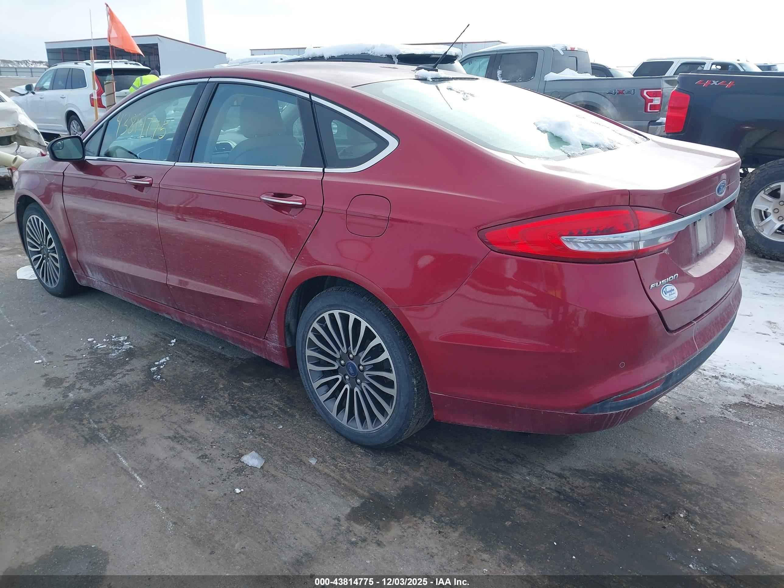 FORD FUSION image 3