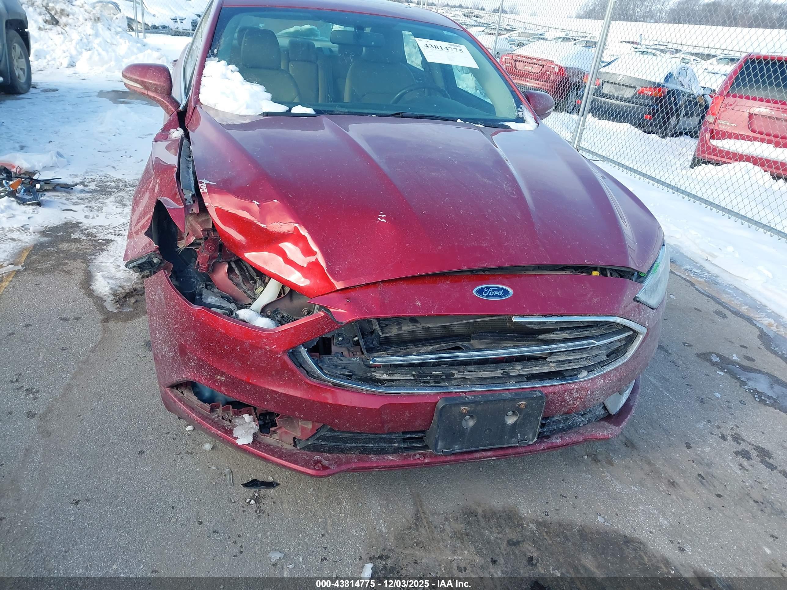 FORD FUSION image 6