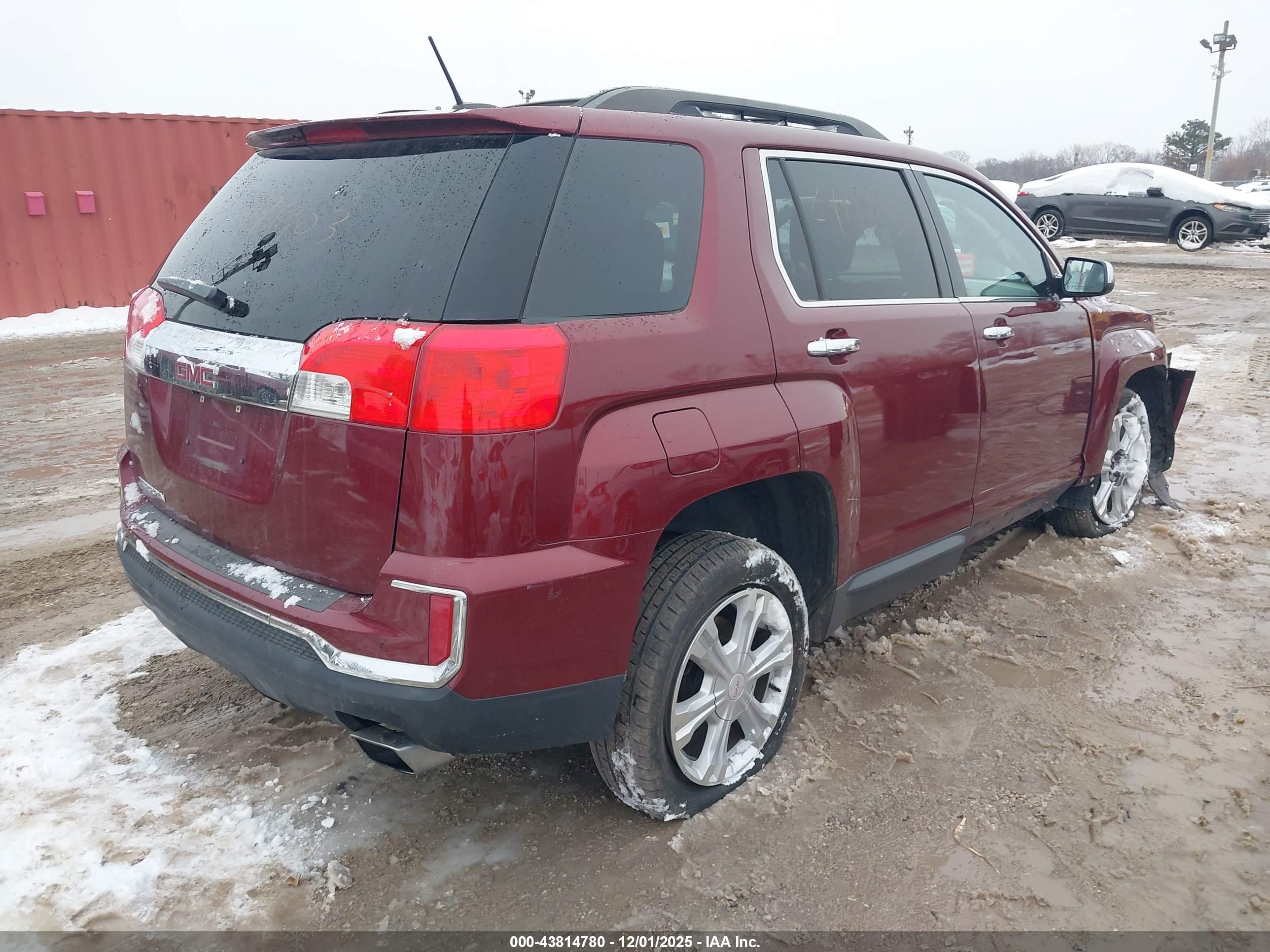 GMC TERRAIN image 4