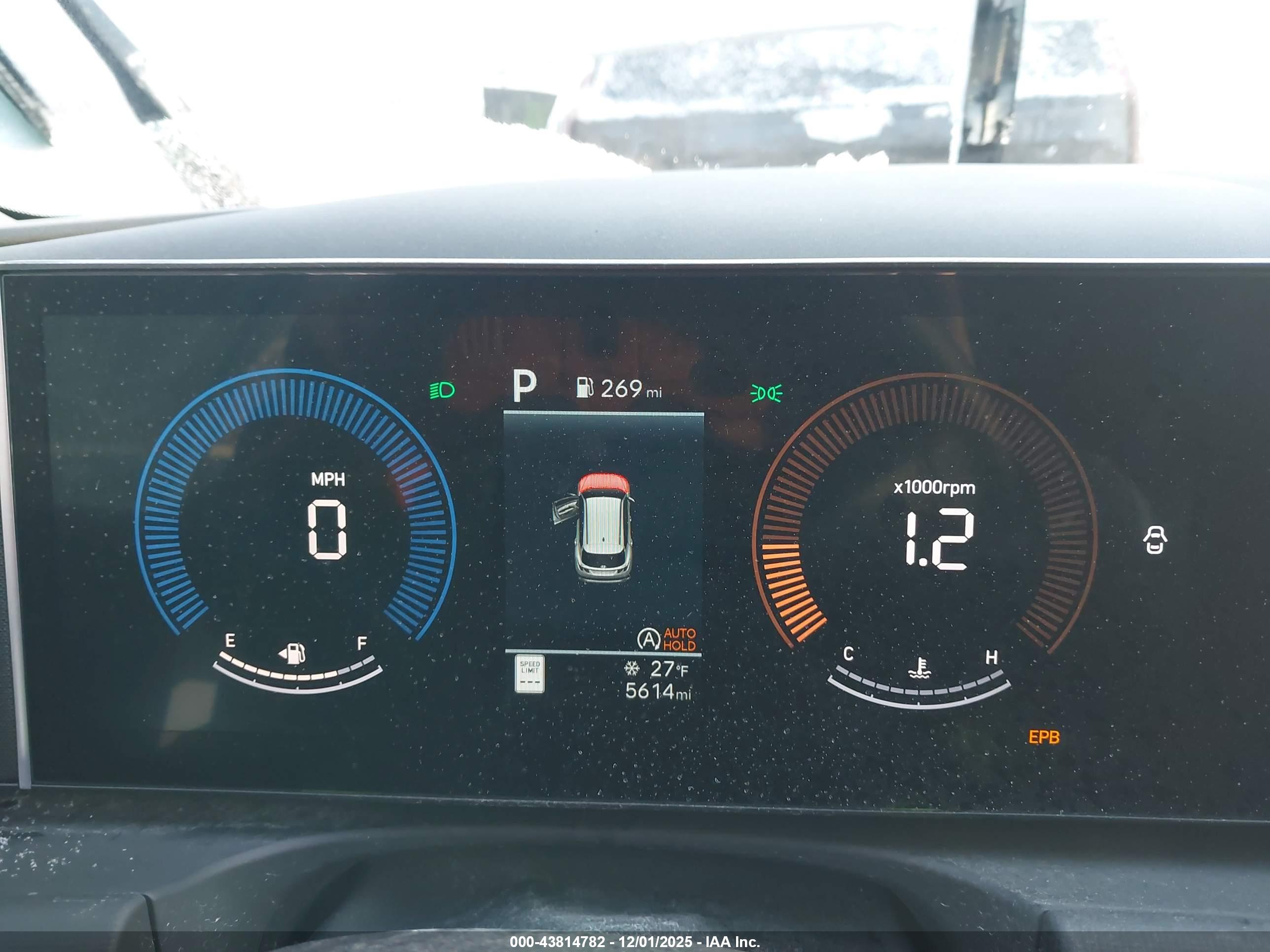 HYUNDAI TUCSON image 7