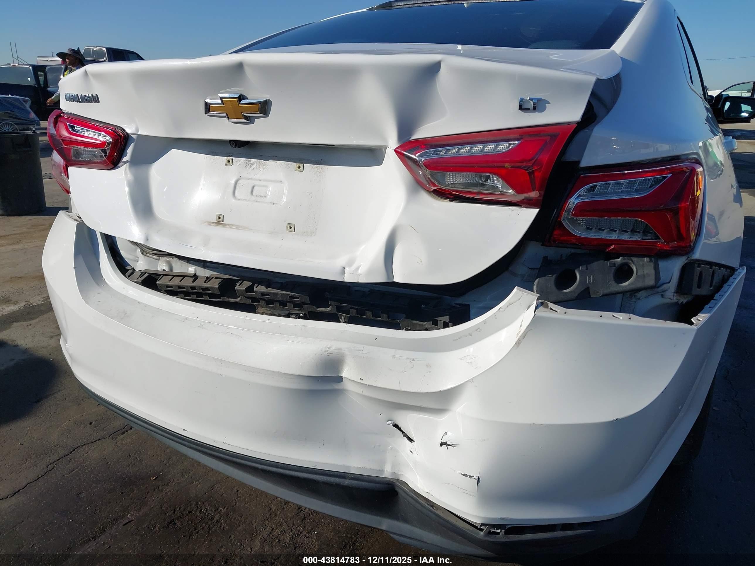 CHEVROLET MALIBU image 6