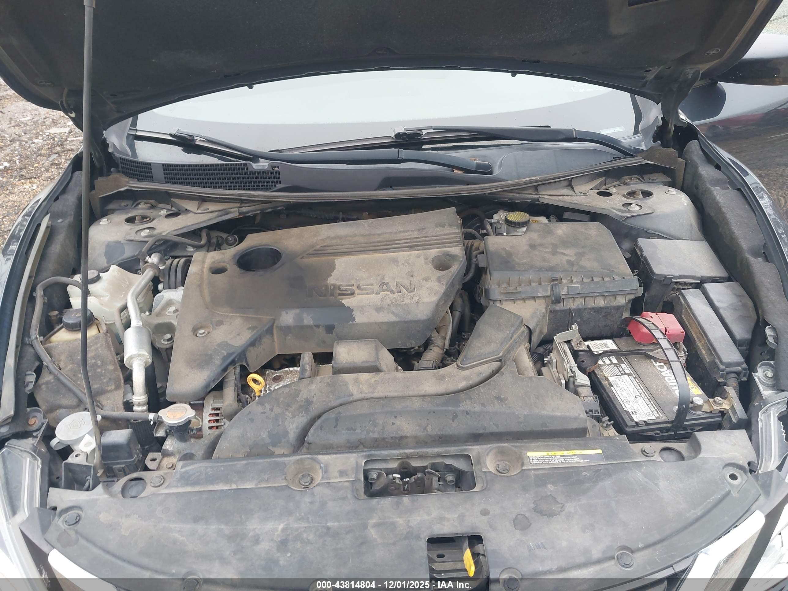 NISSAN ALTIMA image 10