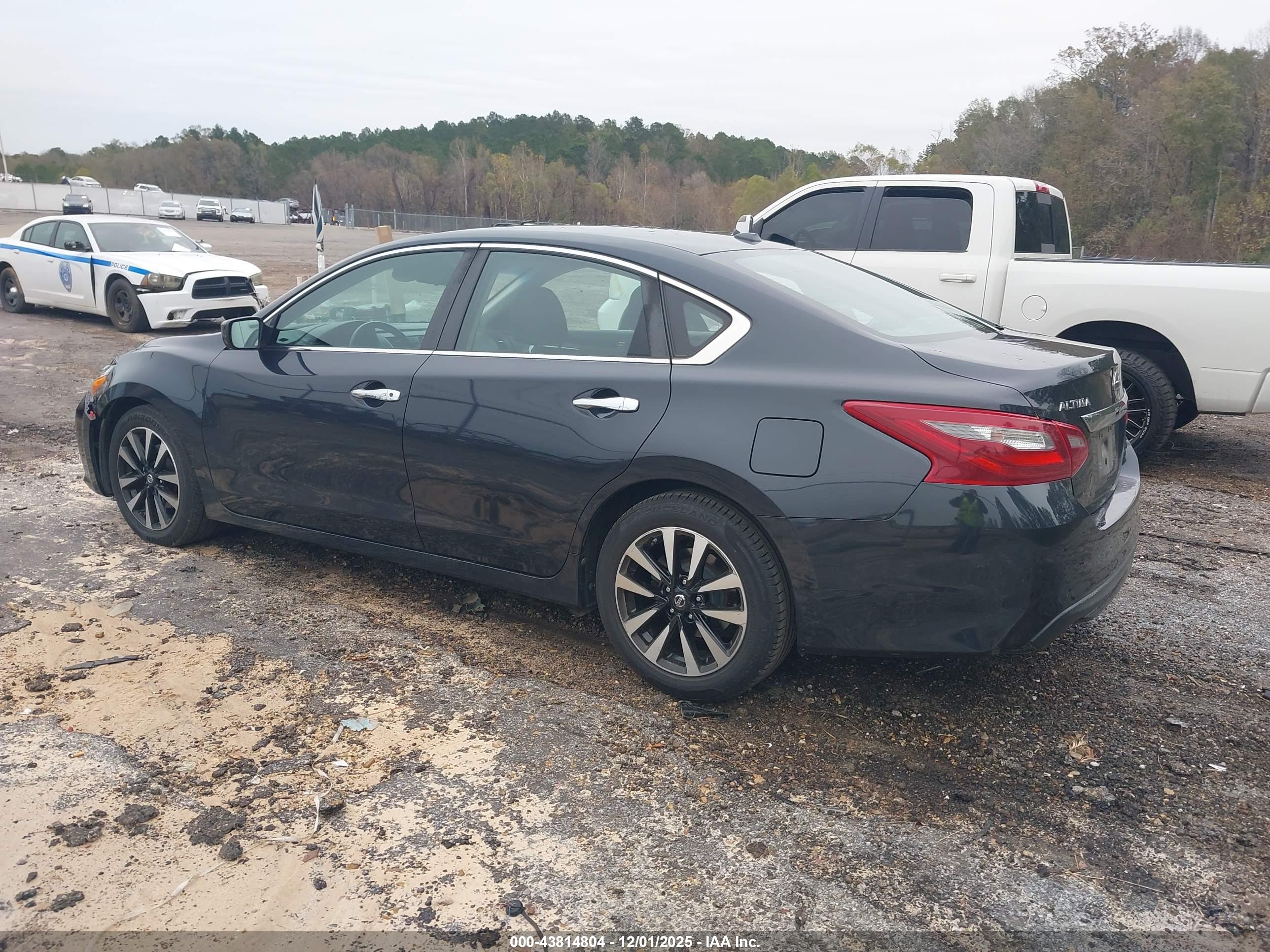 NISSAN ALTIMA image 3