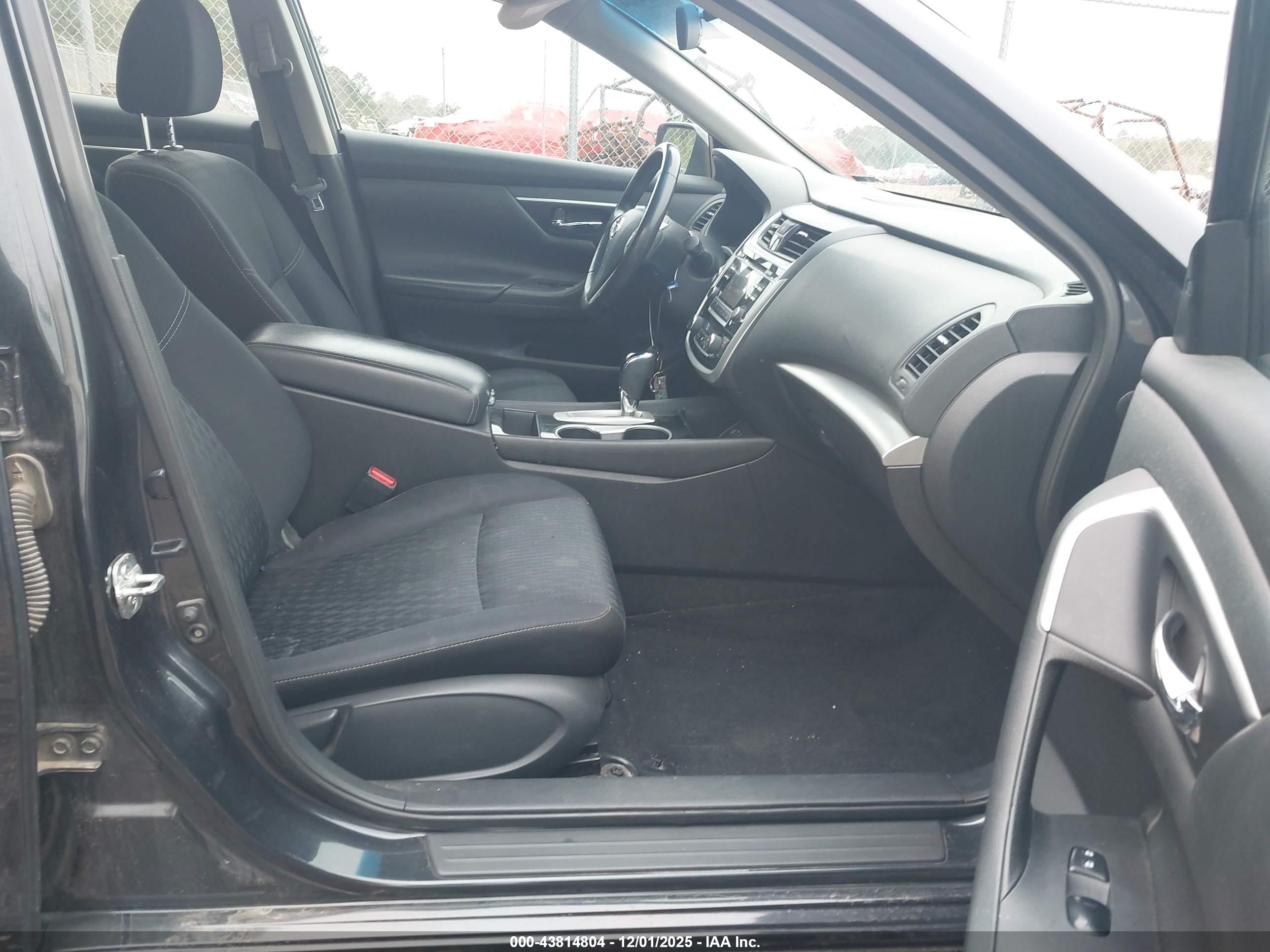 NISSAN ALTIMA image 5