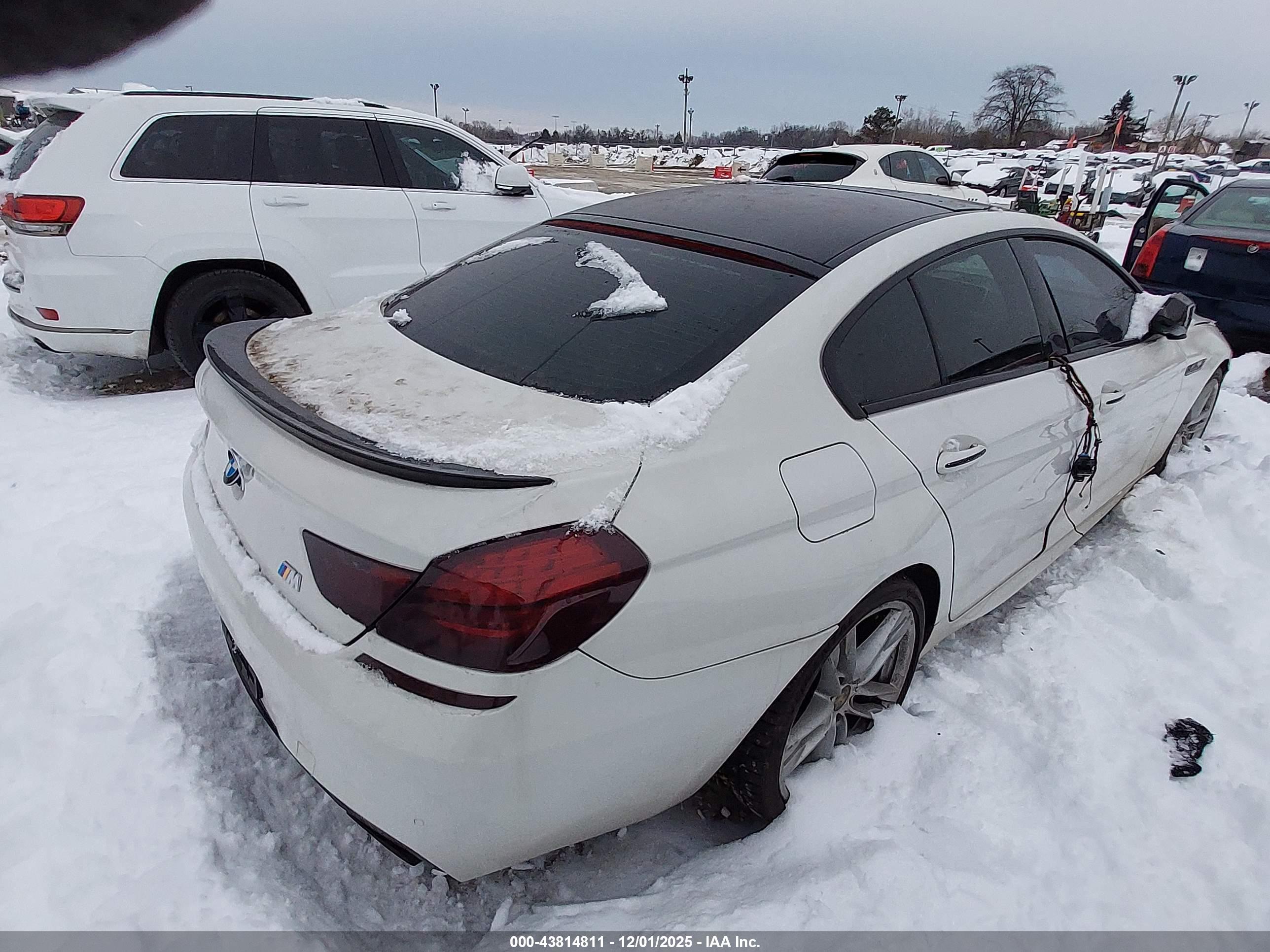 BMW 650I image 4