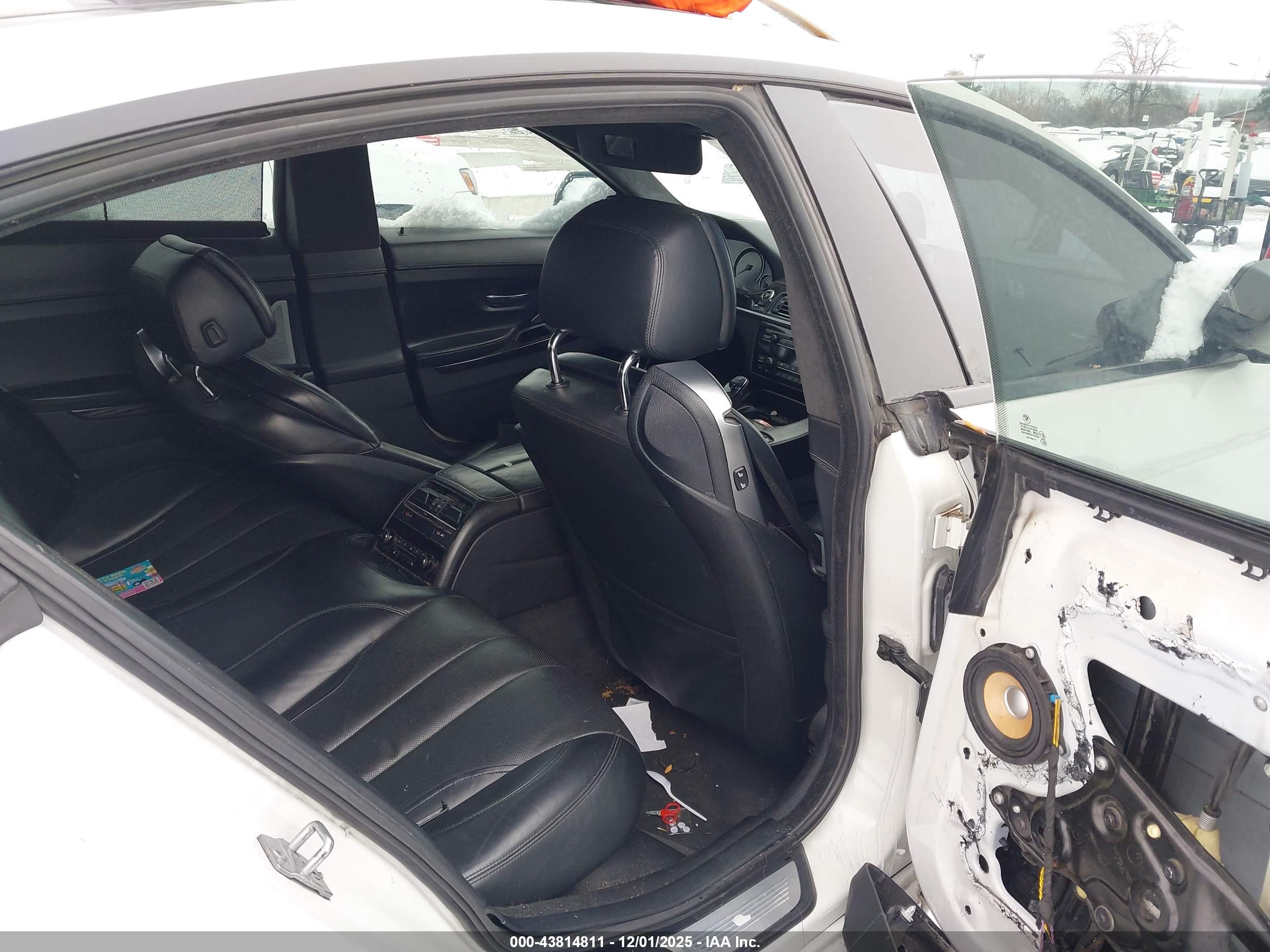BMW 650I image 8