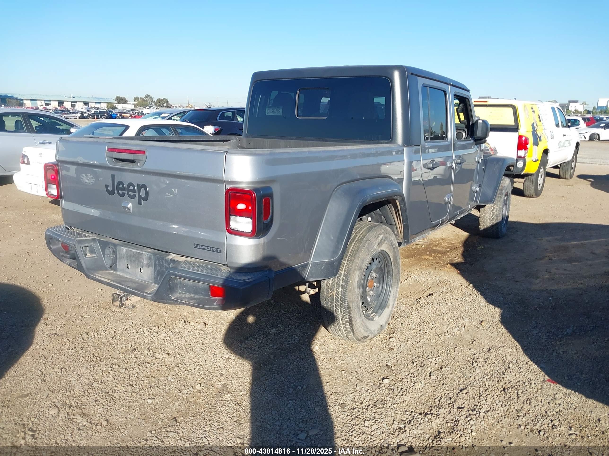 JEEP GLADIATOR image 4