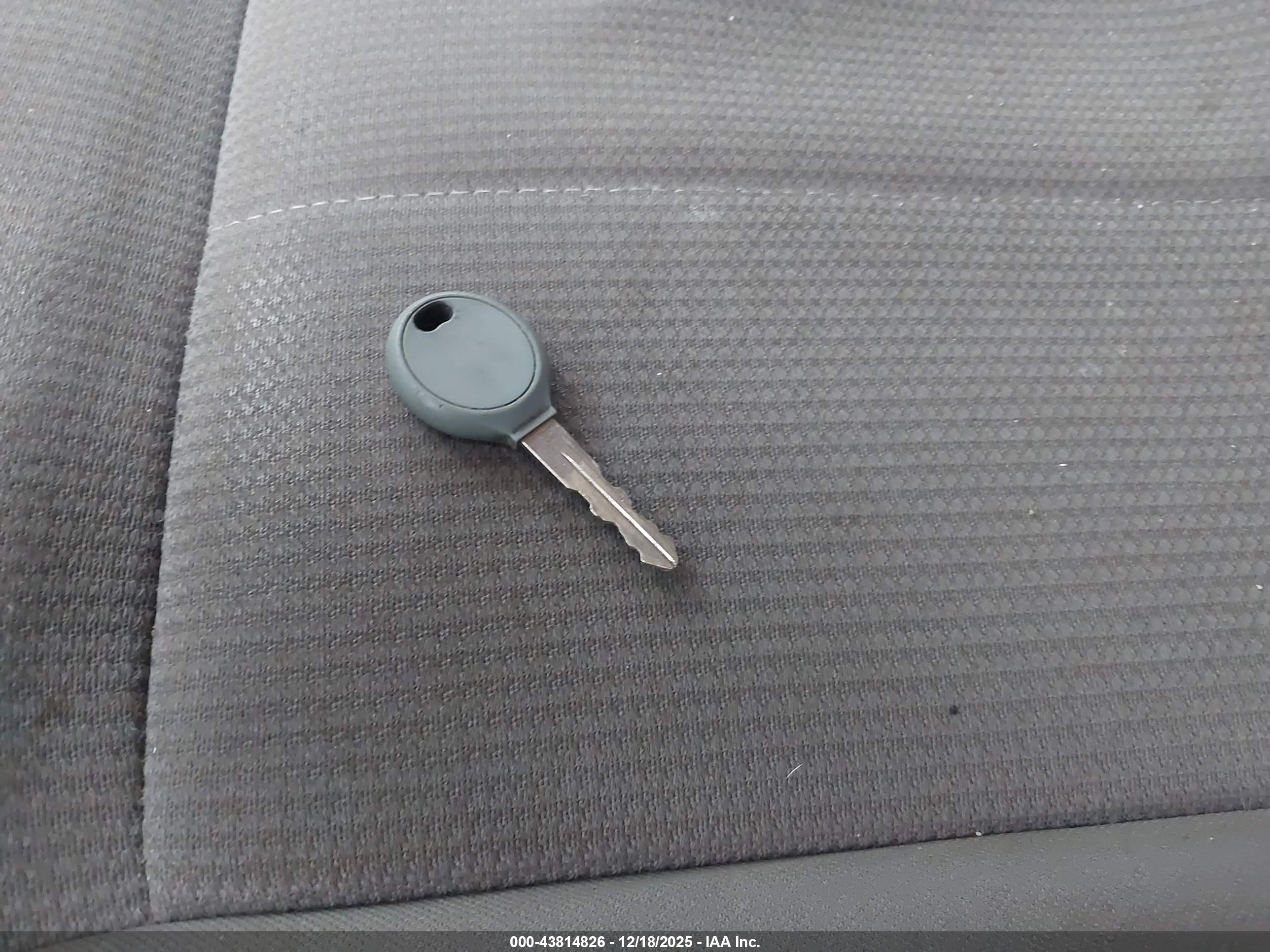 DODGE DAKOTA image 11