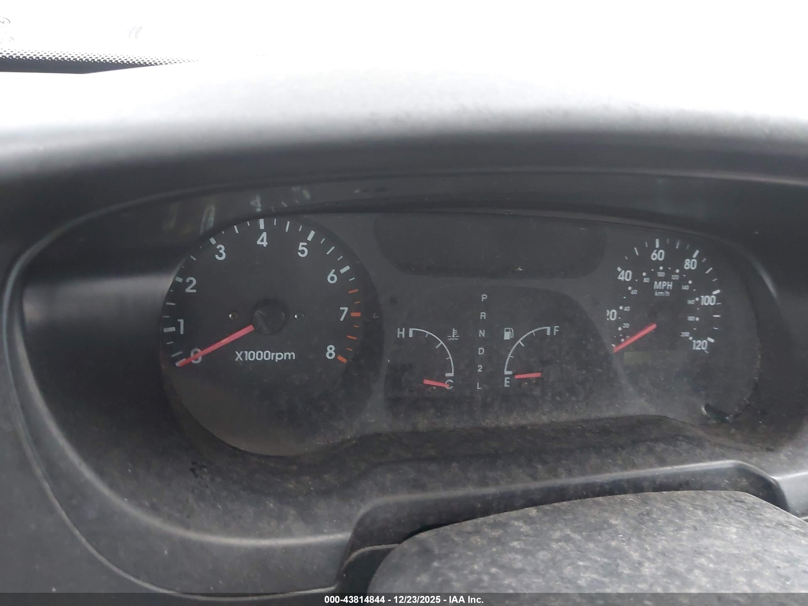 KIA SPORTAGE image 7