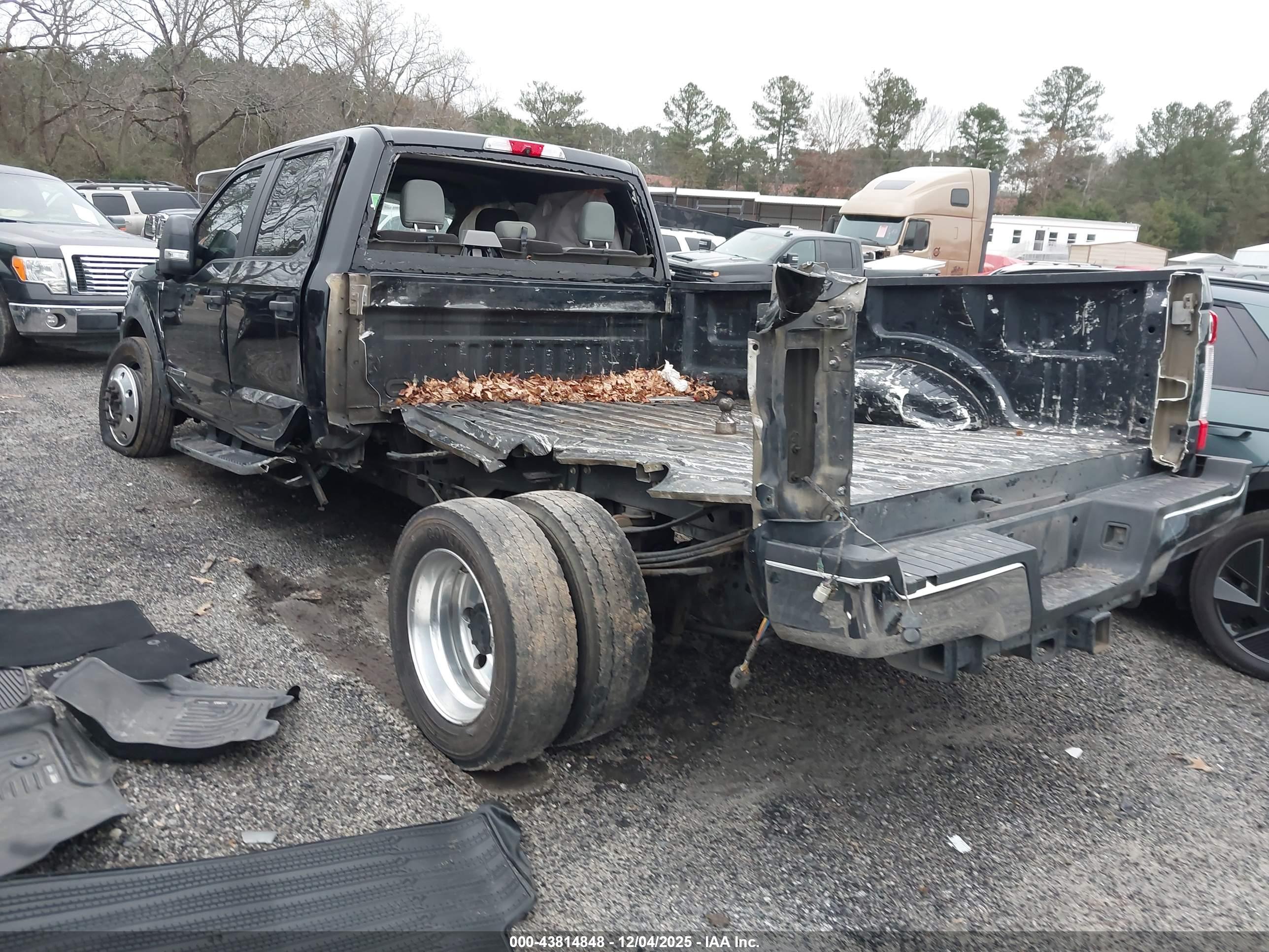 FORD F-450 image 3